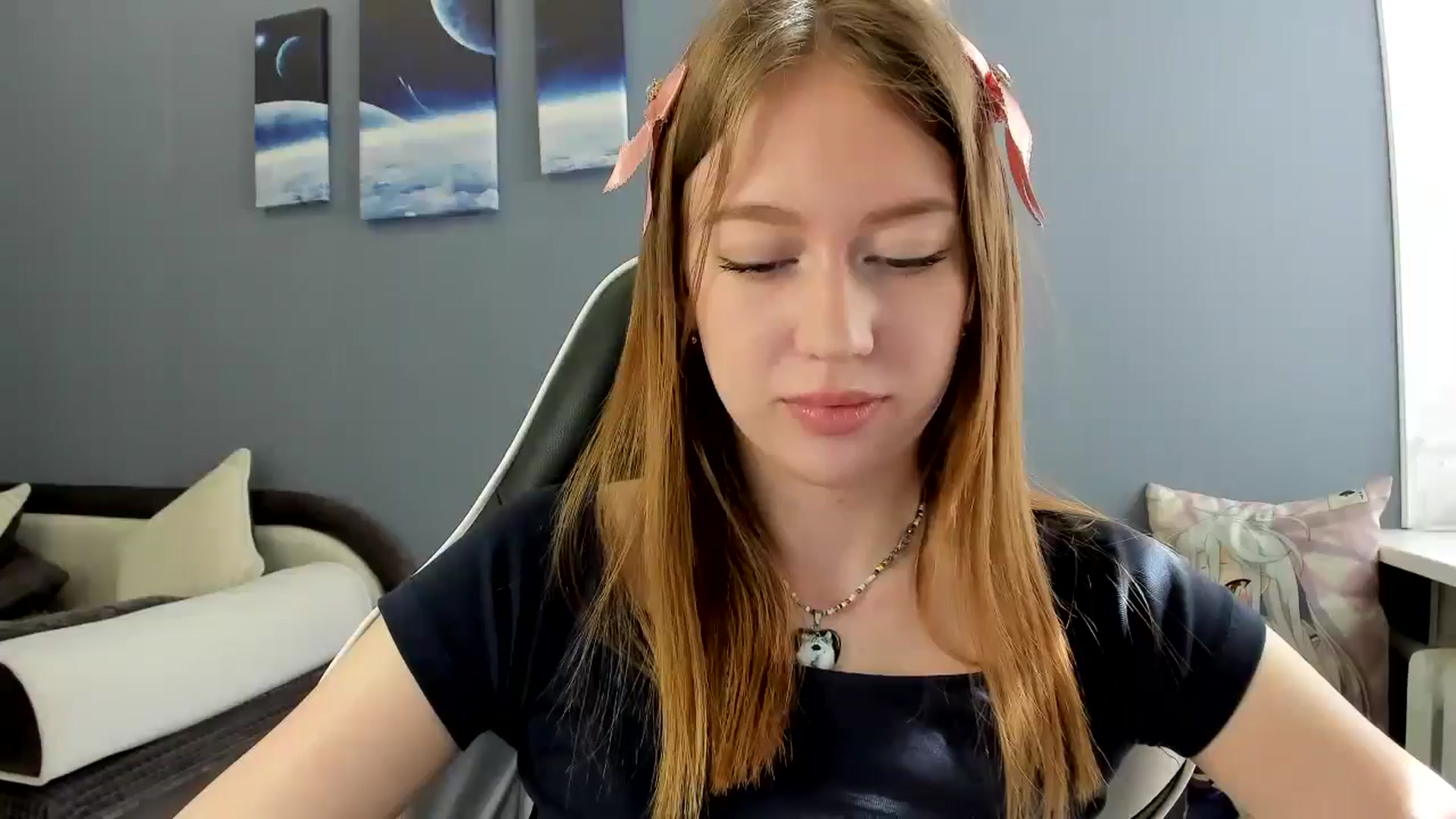 Gallery image thumbnail from RoboSasha's myfreecams stream on, 05/15/2025, 14:34 image 5 of 20