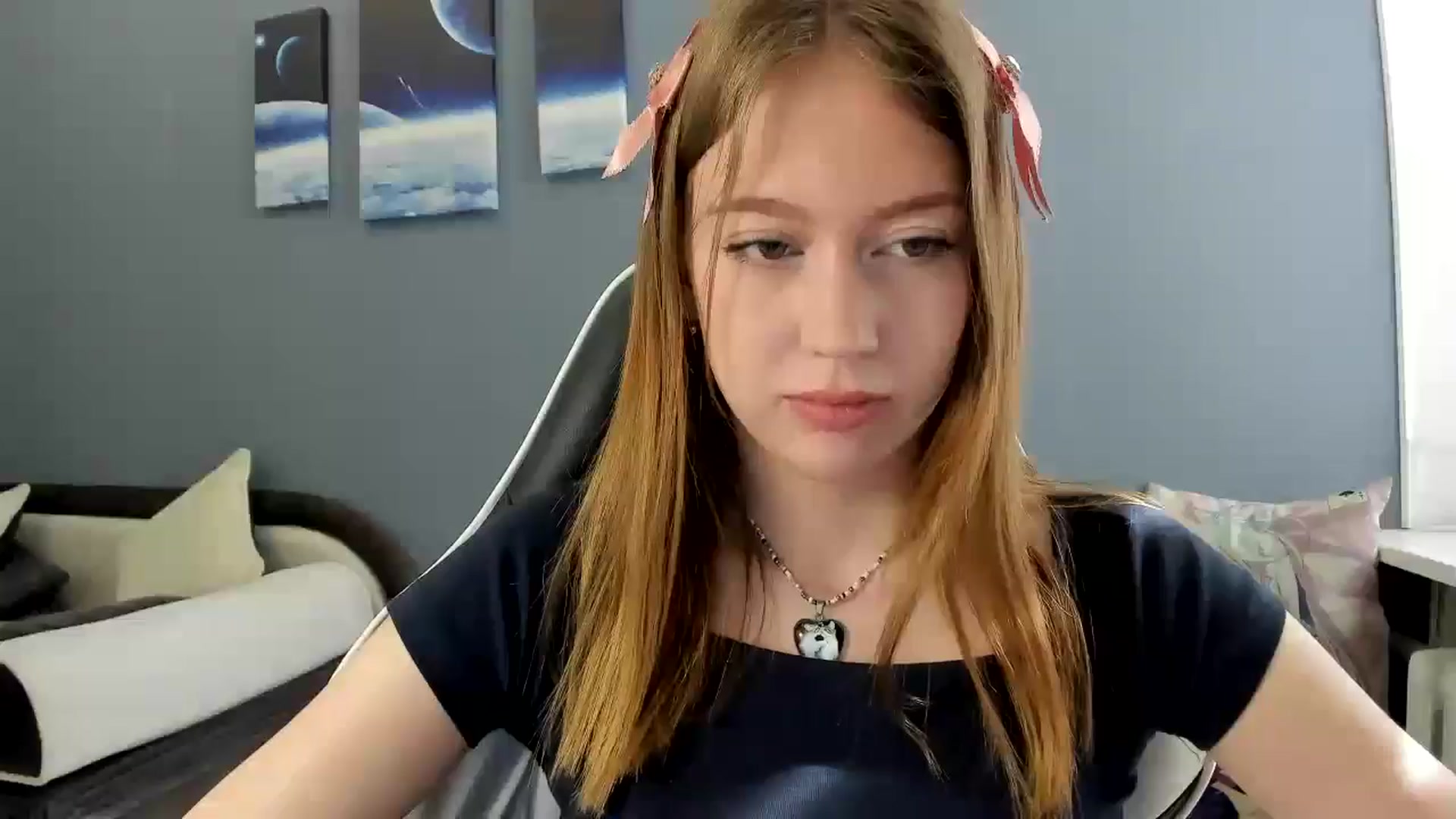 Gallery image thumbnail from RoboSasha's myfreecams stream on, 05/15/2025, 14:34 image 7 of 20
