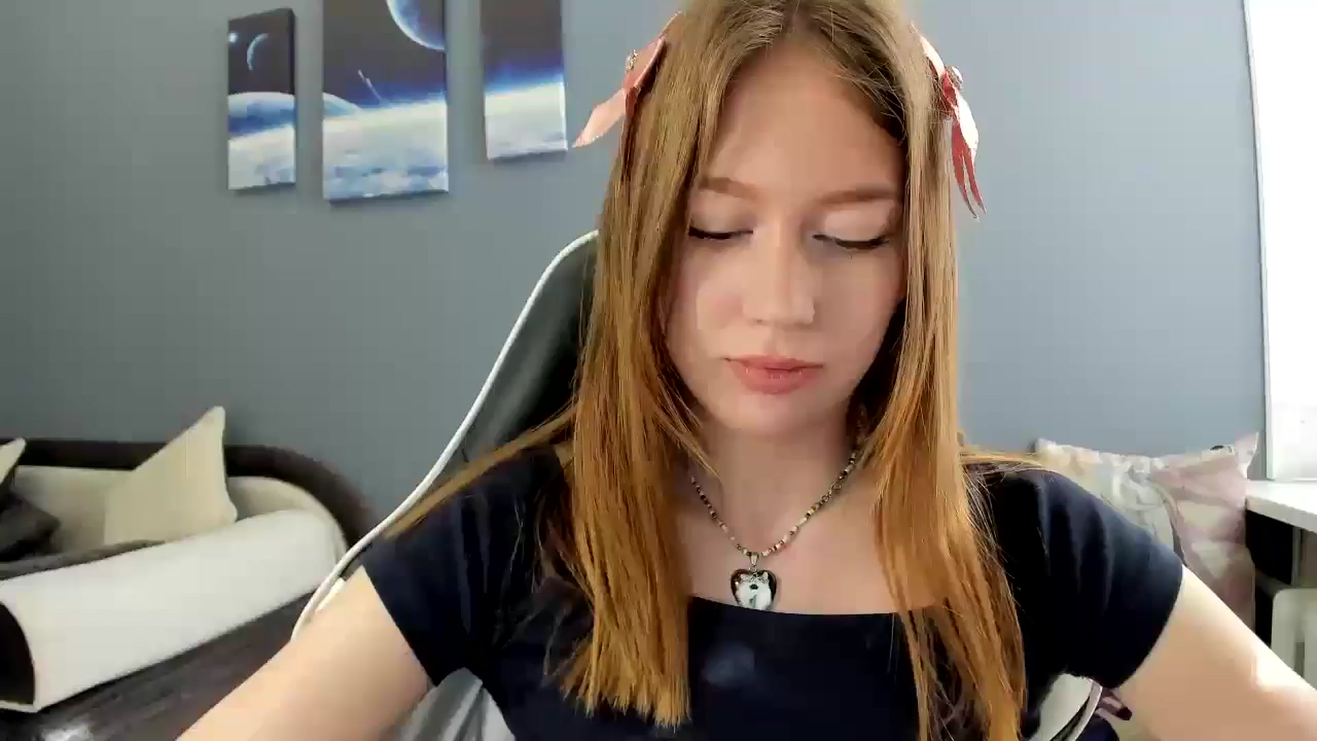 Gallery image thumbnail from RoboSasha's myfreecams stream on, 05/15/2025, 14:34 image 8 of 20