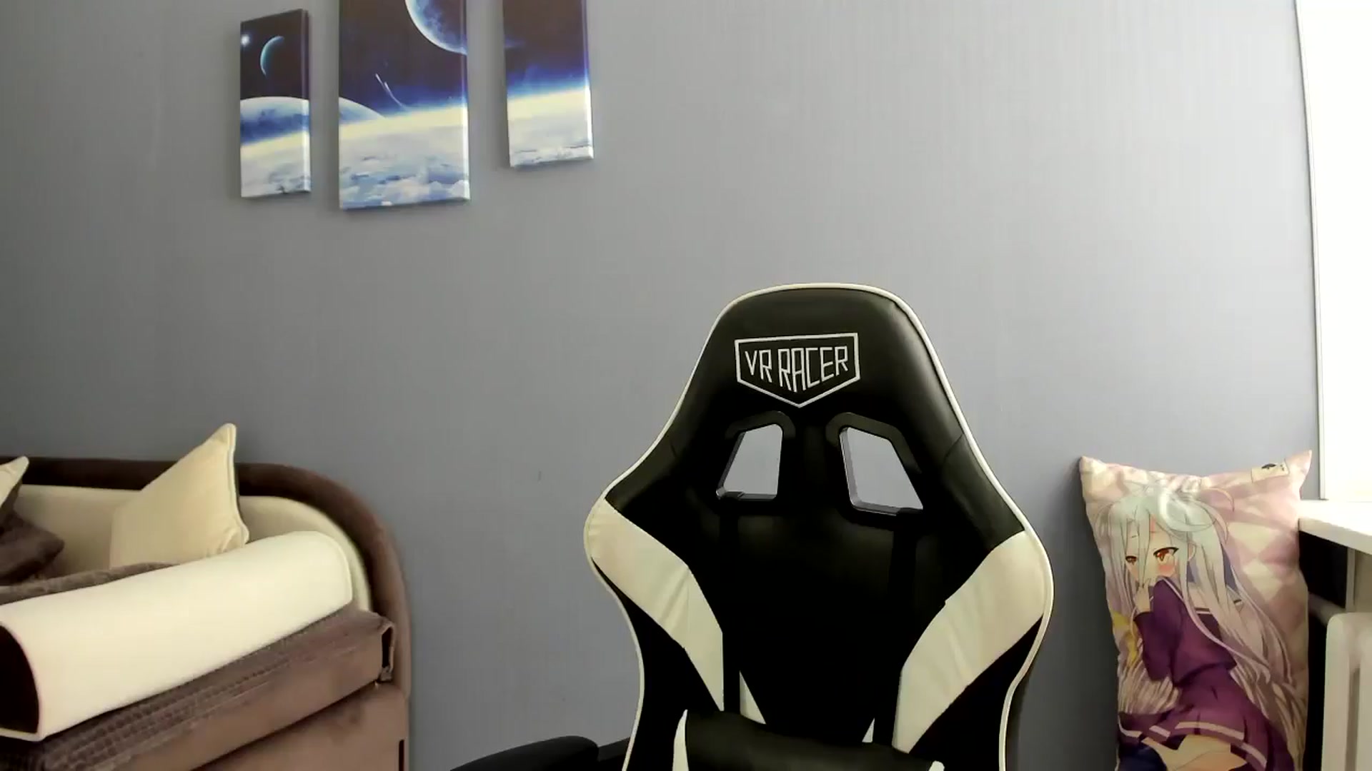 Gallery image thumbnail from RoboSasha's myfreecams stream on, 05/15/2025, 14:34 image 17 of 20