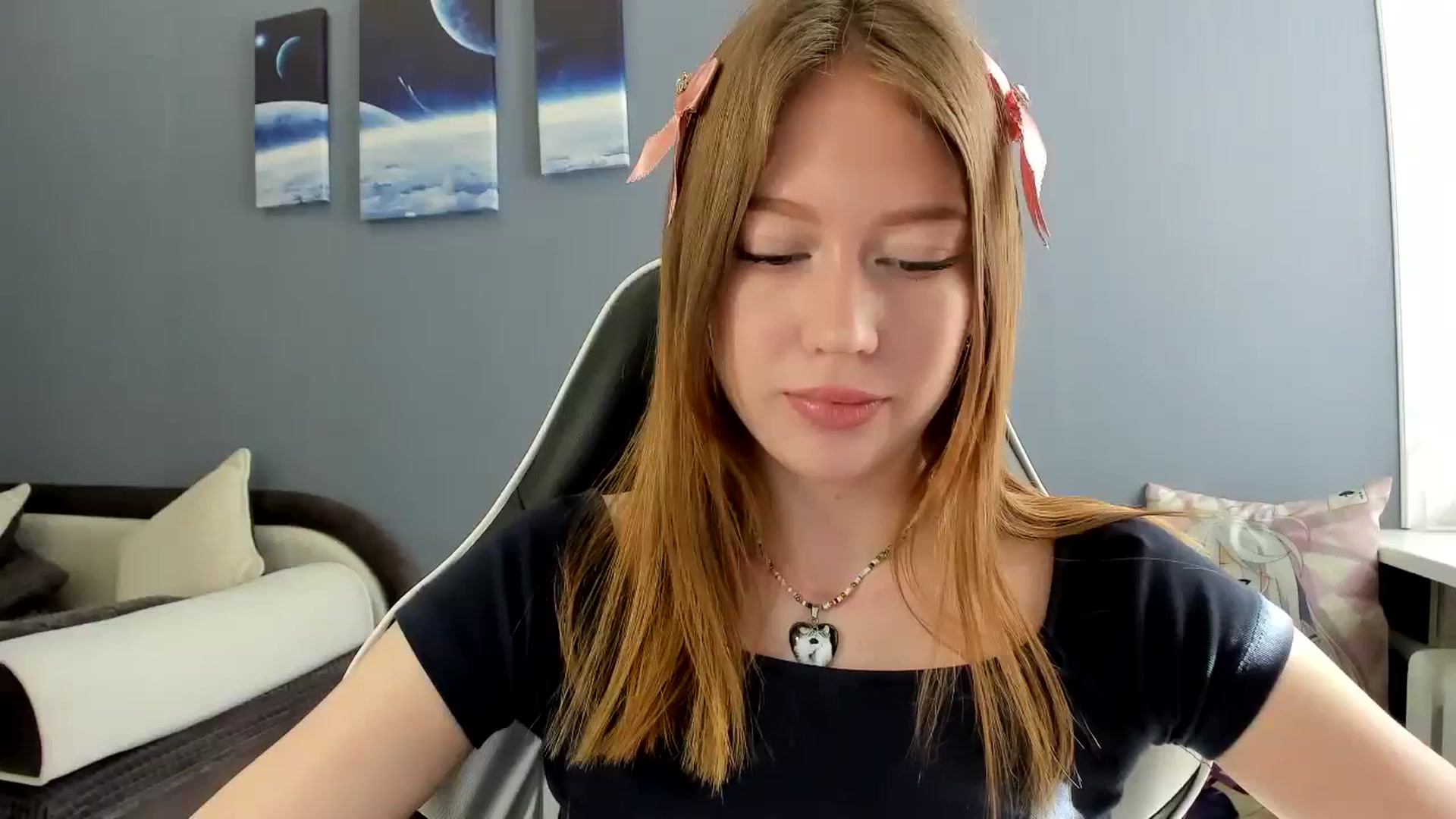 Gallery image thumbnail from RoboSasha's myfreecams stream on, 05/15/2025, 14:34 image 1 of 20