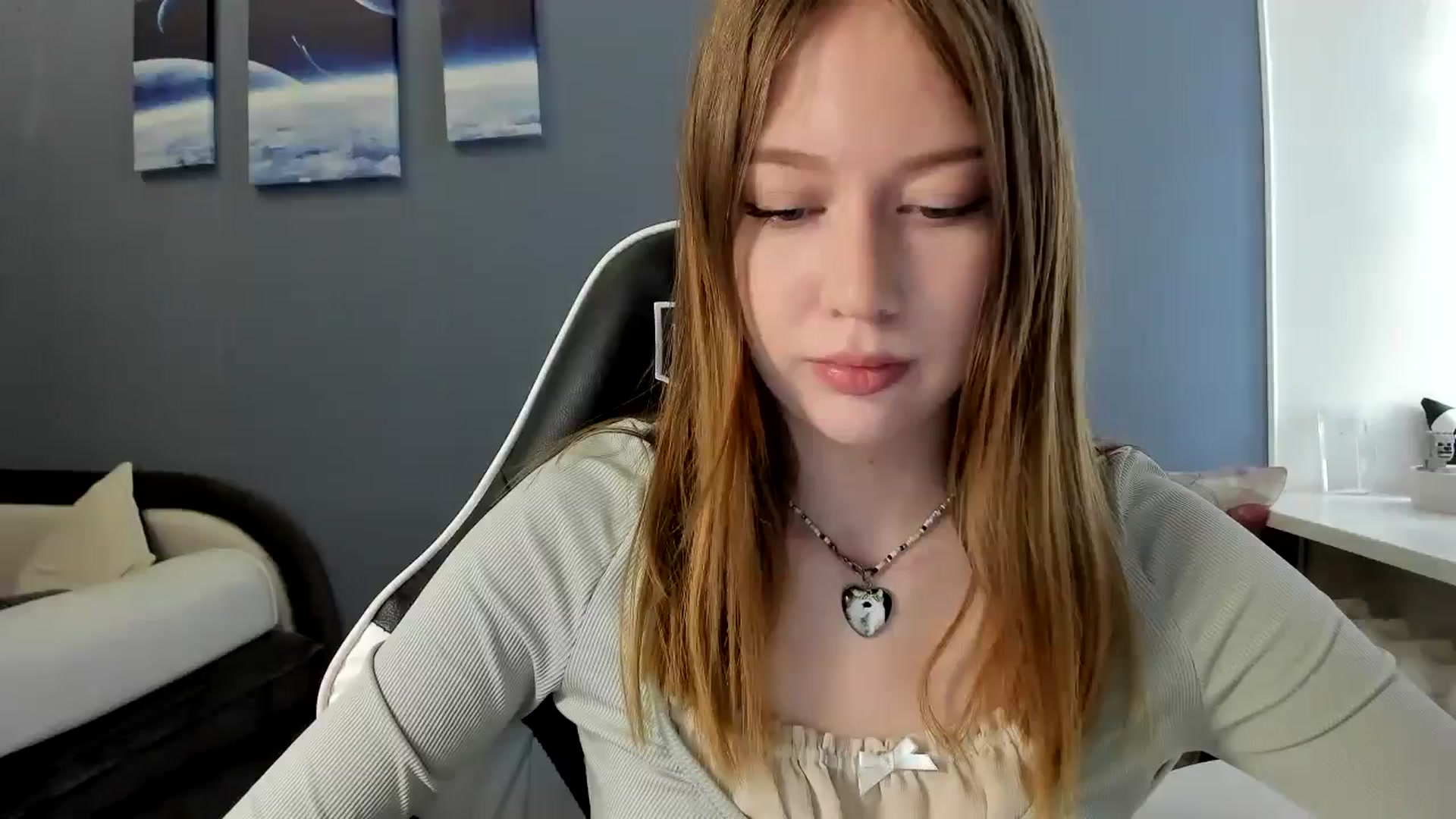 Gallery image thumbnail from RoboSasha's myfreecams stream on, 05/18/2025, 11:20 image 1 of 20