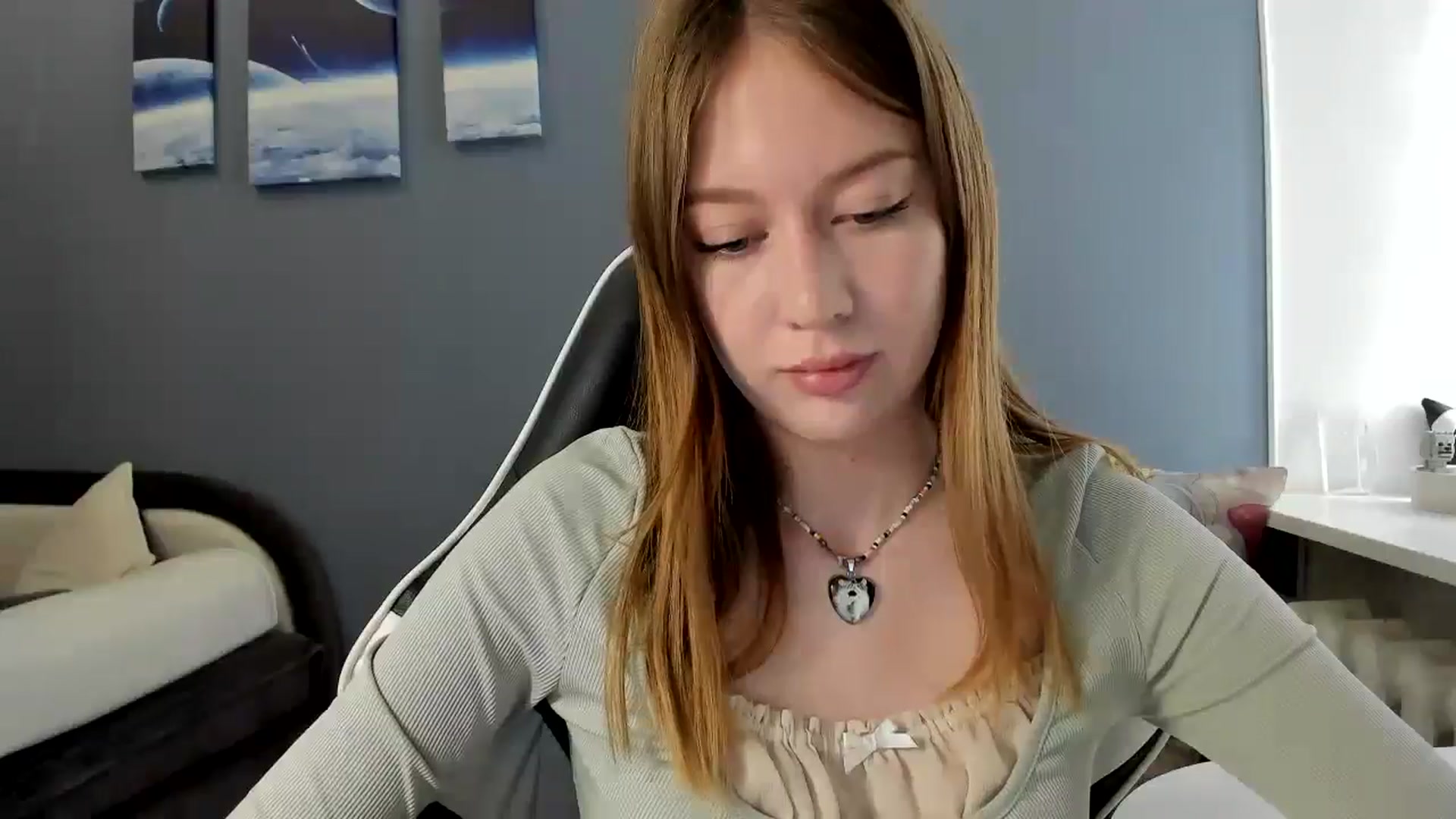 Gallery image thumbnail from RoboSasha's myfreecams stream on, 05/18/2025, 11:20 image 7 of 20