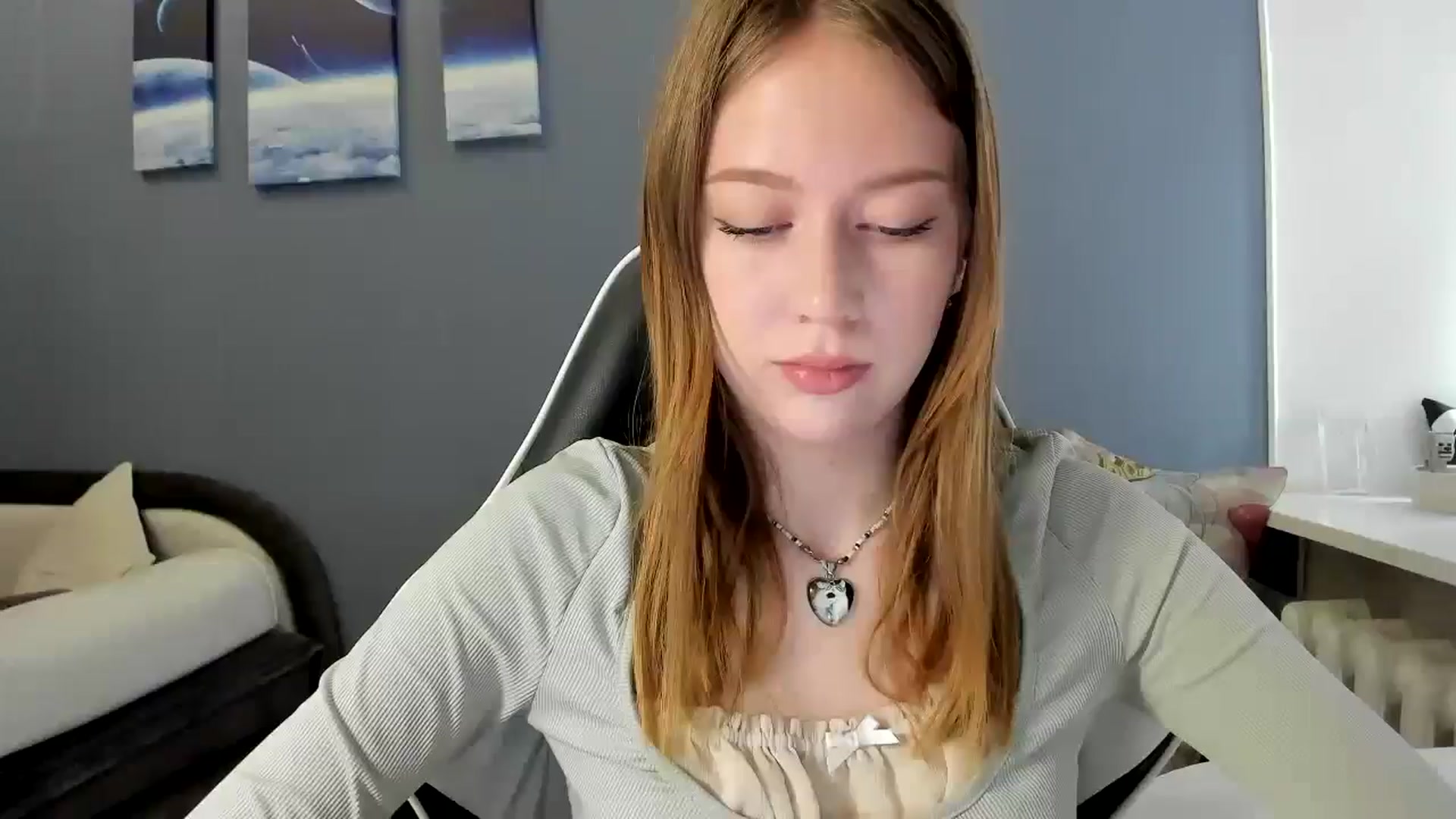 Gallery image thumbnail from RoboSasha's myfreecams stream on, 05/18/2025, 11:20 image 10 of 20