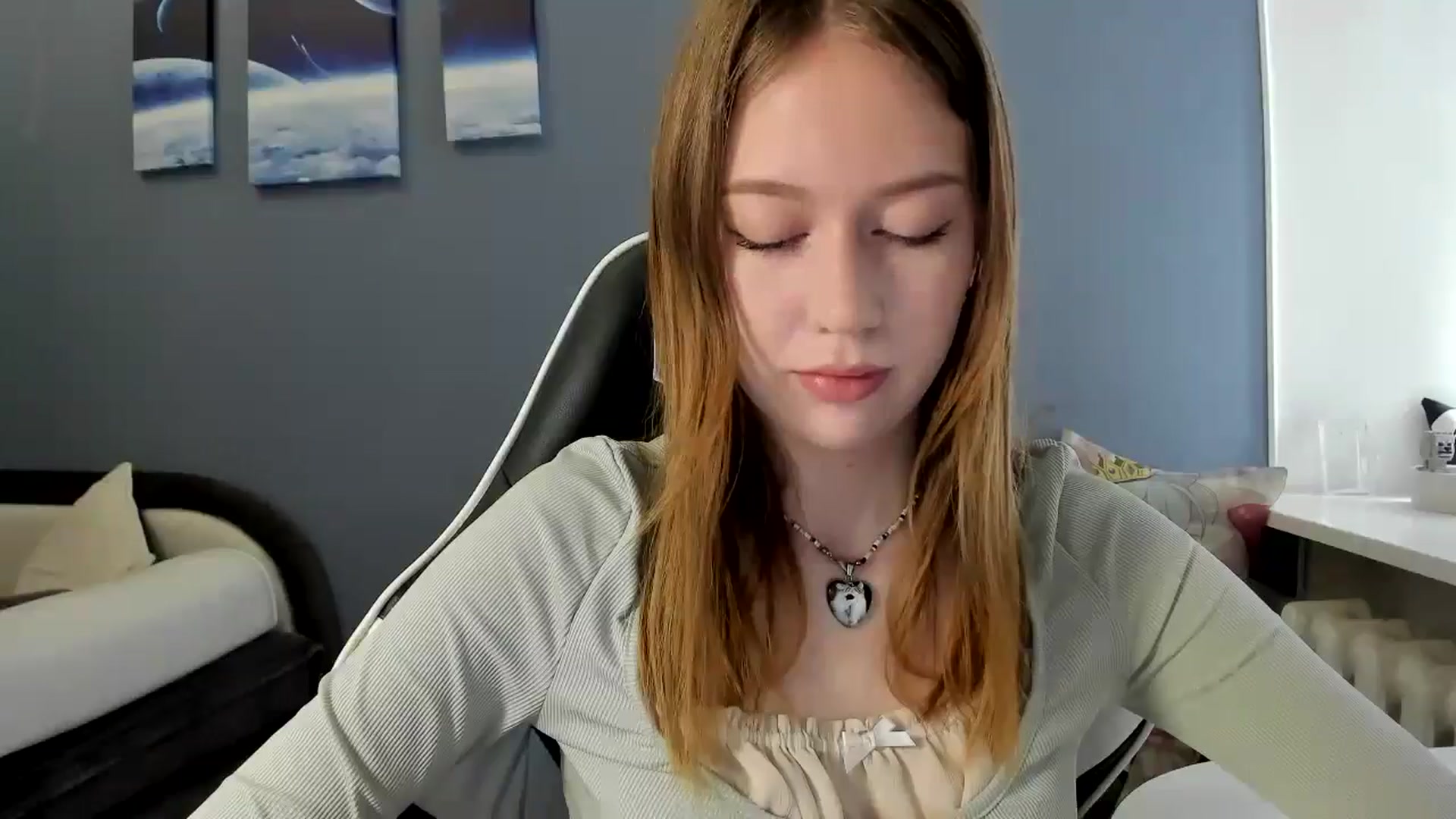 Gallery image thumbnail from RoboSasha's myfreecams stream on, 05/18/2025, 11:20 image 11 of 20