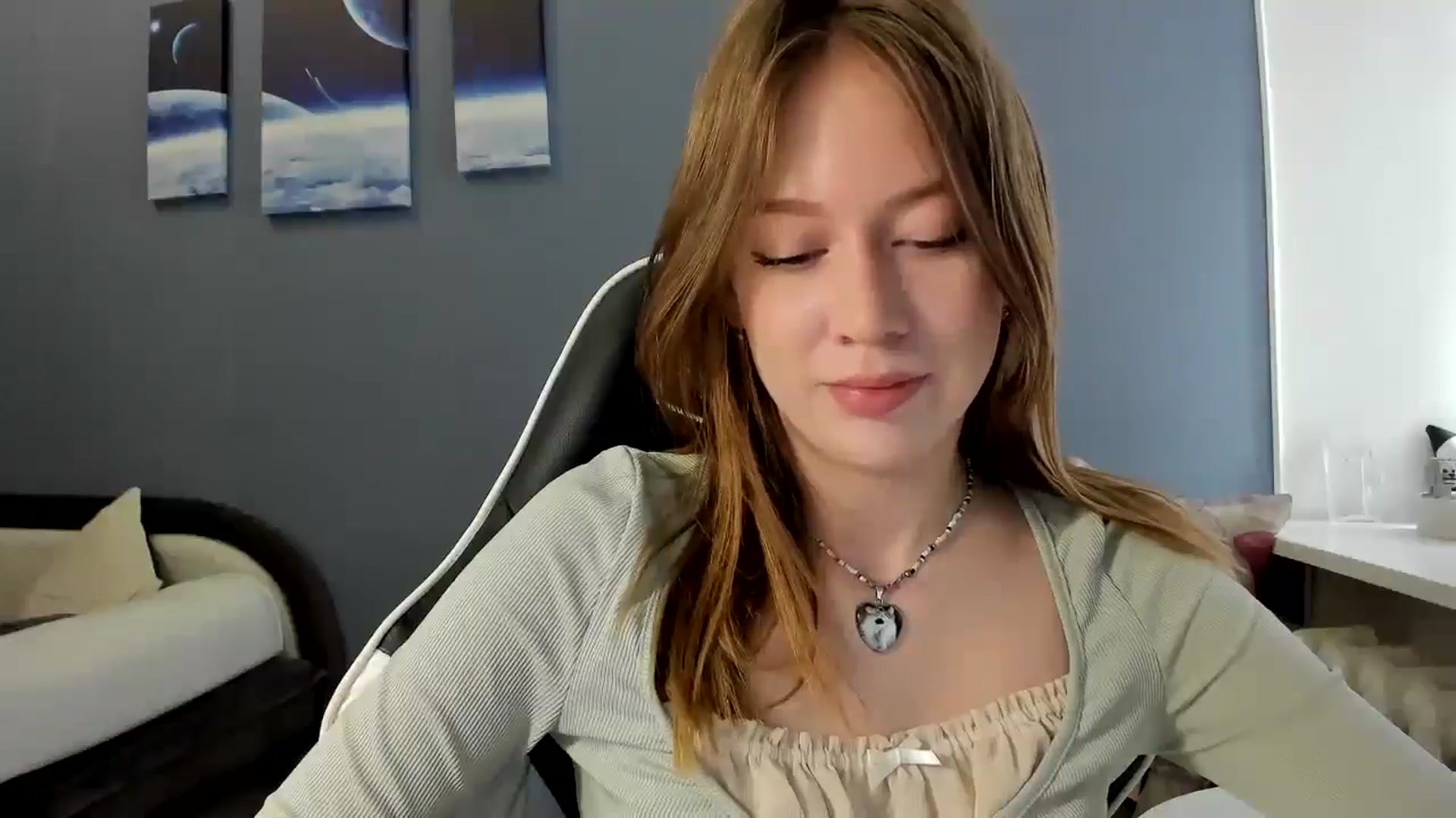Gallery image thumbnail from RoboSasha's myfreecams stream on, 05/18/2025, 11:20 image 20 of 20