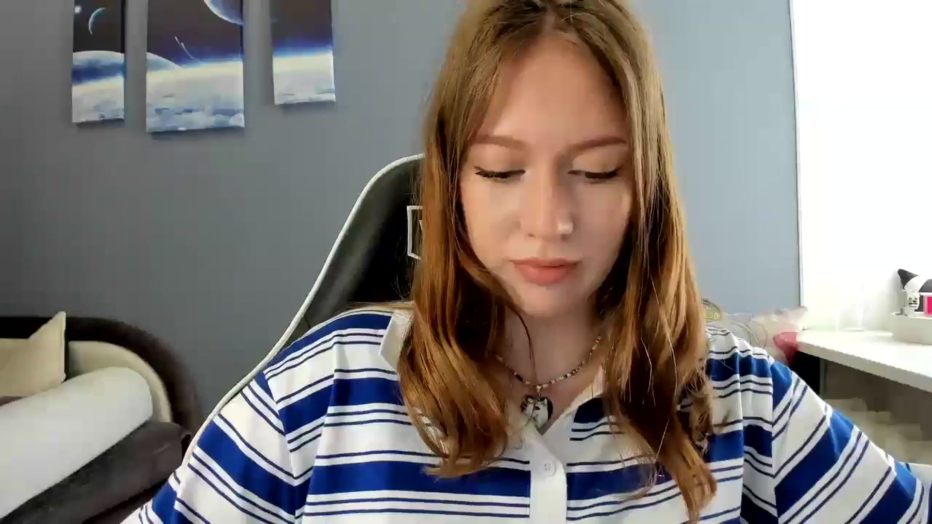 Gallery image thumbnail from RoboSasha's myfreecams stream on, 05/19/2025, 13:03 image 4 of 20