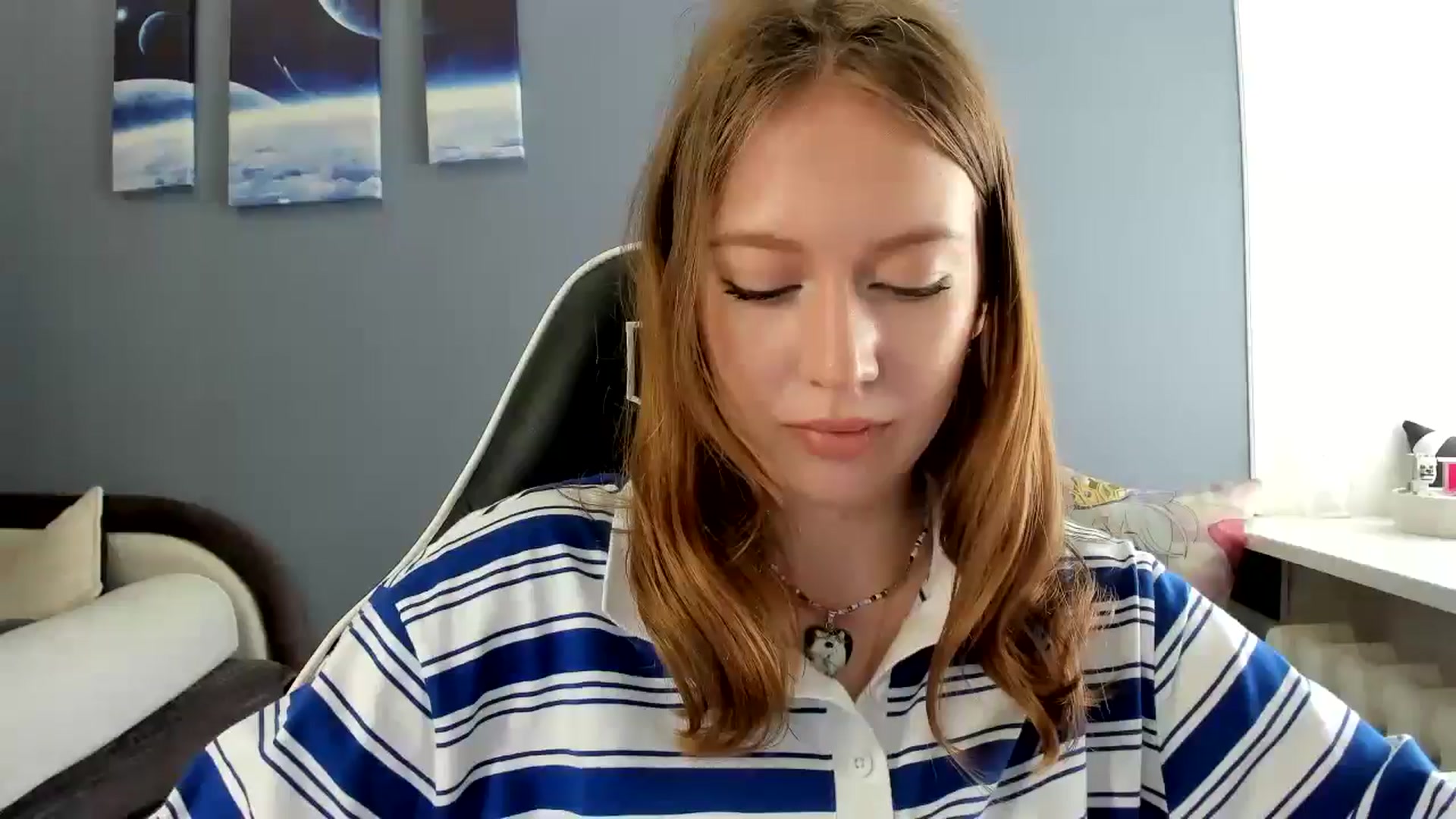 Gallery image thumbnail from RoboSasha's myfreecams stream on, 05/19/2025, 13:03 image 15 of 20