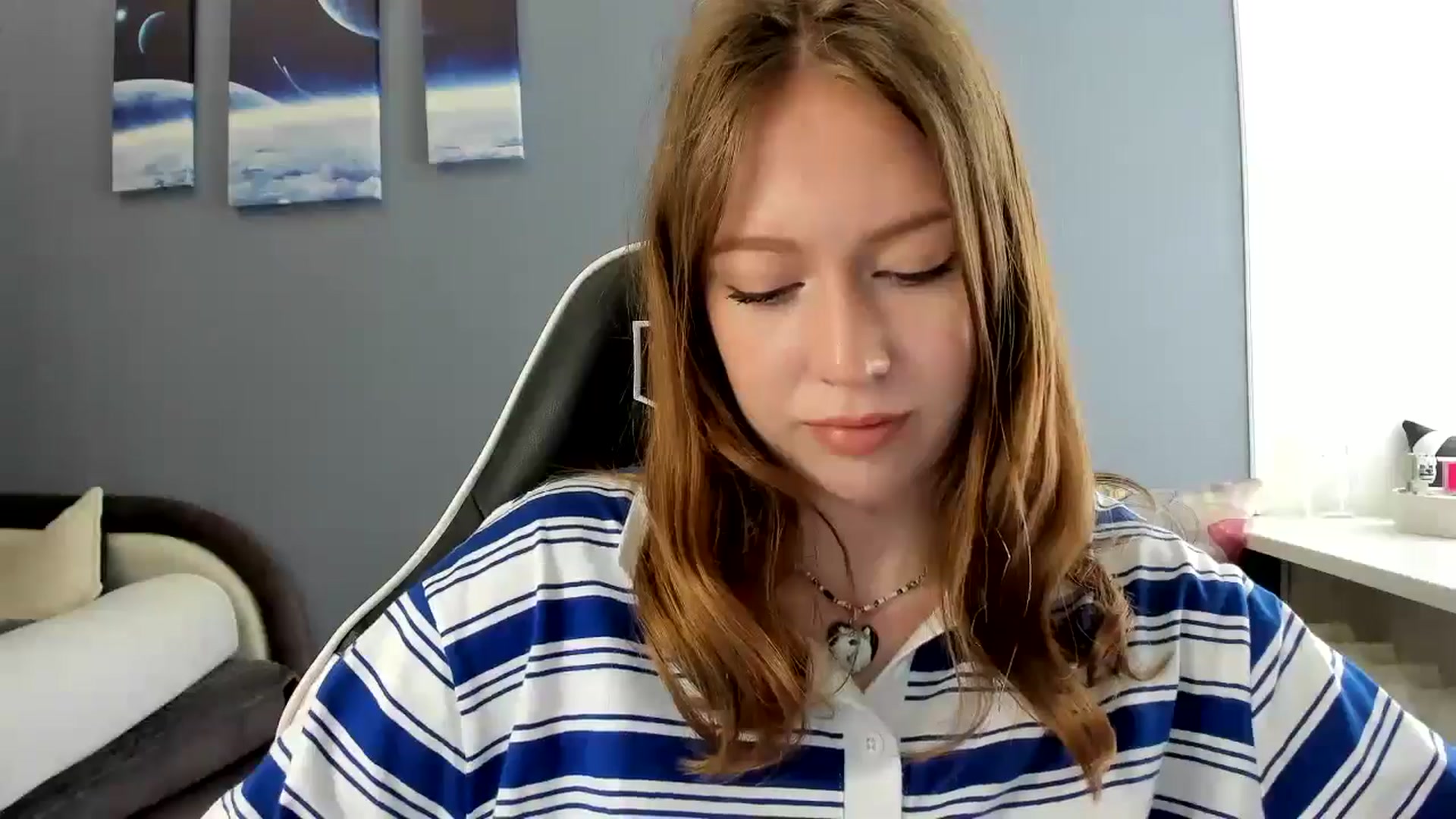 Gallery image thumbnail from RoboSasha's myfreecams stream on, 05/19/2025, 13:03 image 3 of 20