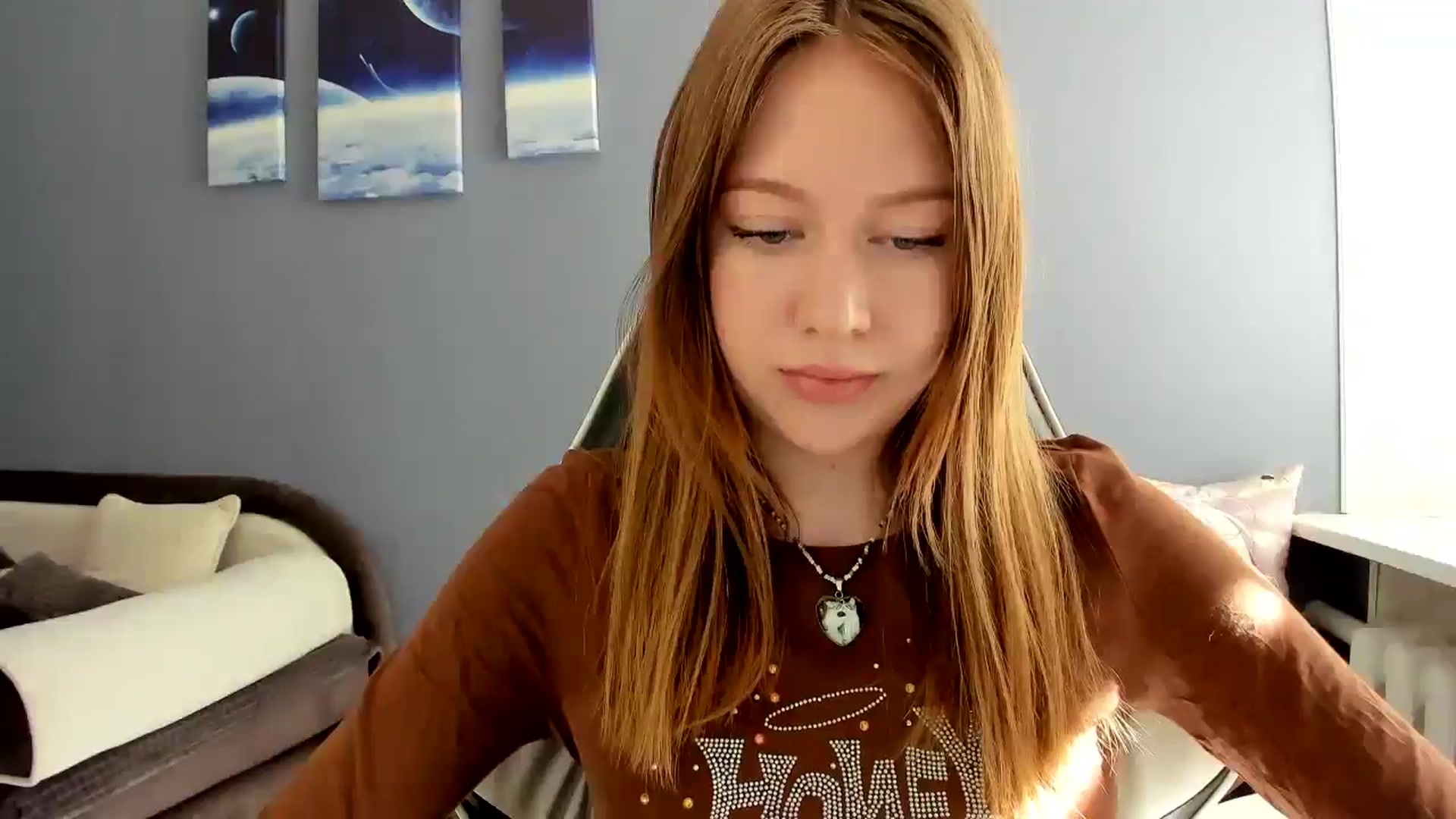 Gallery image thumbnail from RoboSasha's myfreecams stream on, 05/21/2025, 13:55 image 14 of 20