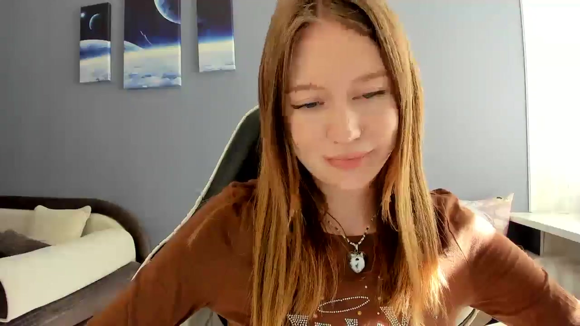 Gallery image thumbnail from RoboSasha's myfreecams stream on, 05/21/2025, 13:55 image 19 of 20