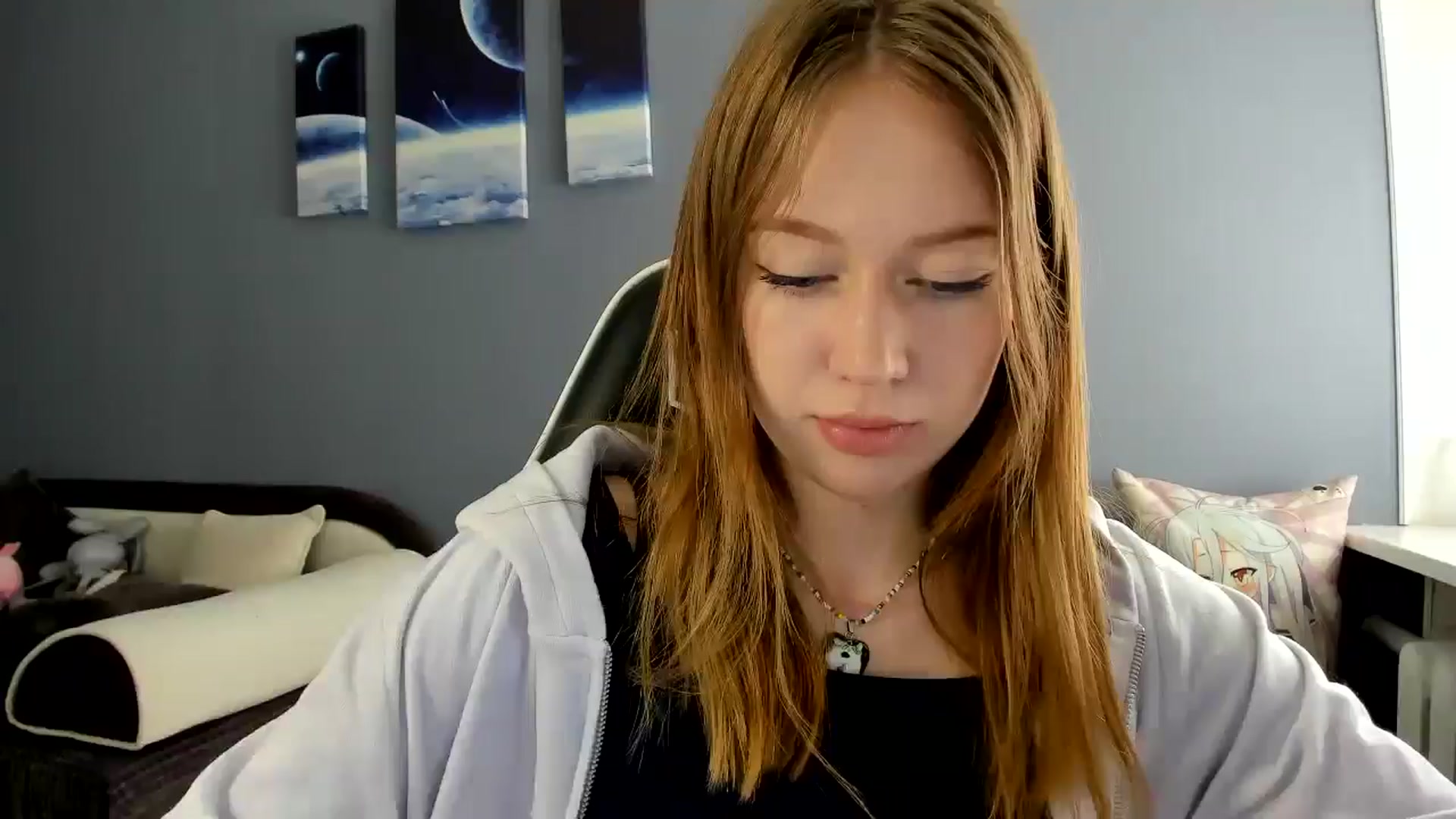 Gallery image thumbnail from RoboSasha's myfreecams stream on, 05/25/2025, 13:09 image 14 of 20