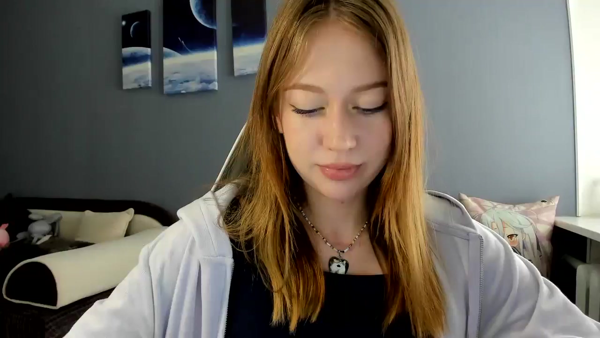 Gallery image thumbnail from RoboSasha's myfreecams stream on, 05/25/2025, 13:09 image 7 of 20