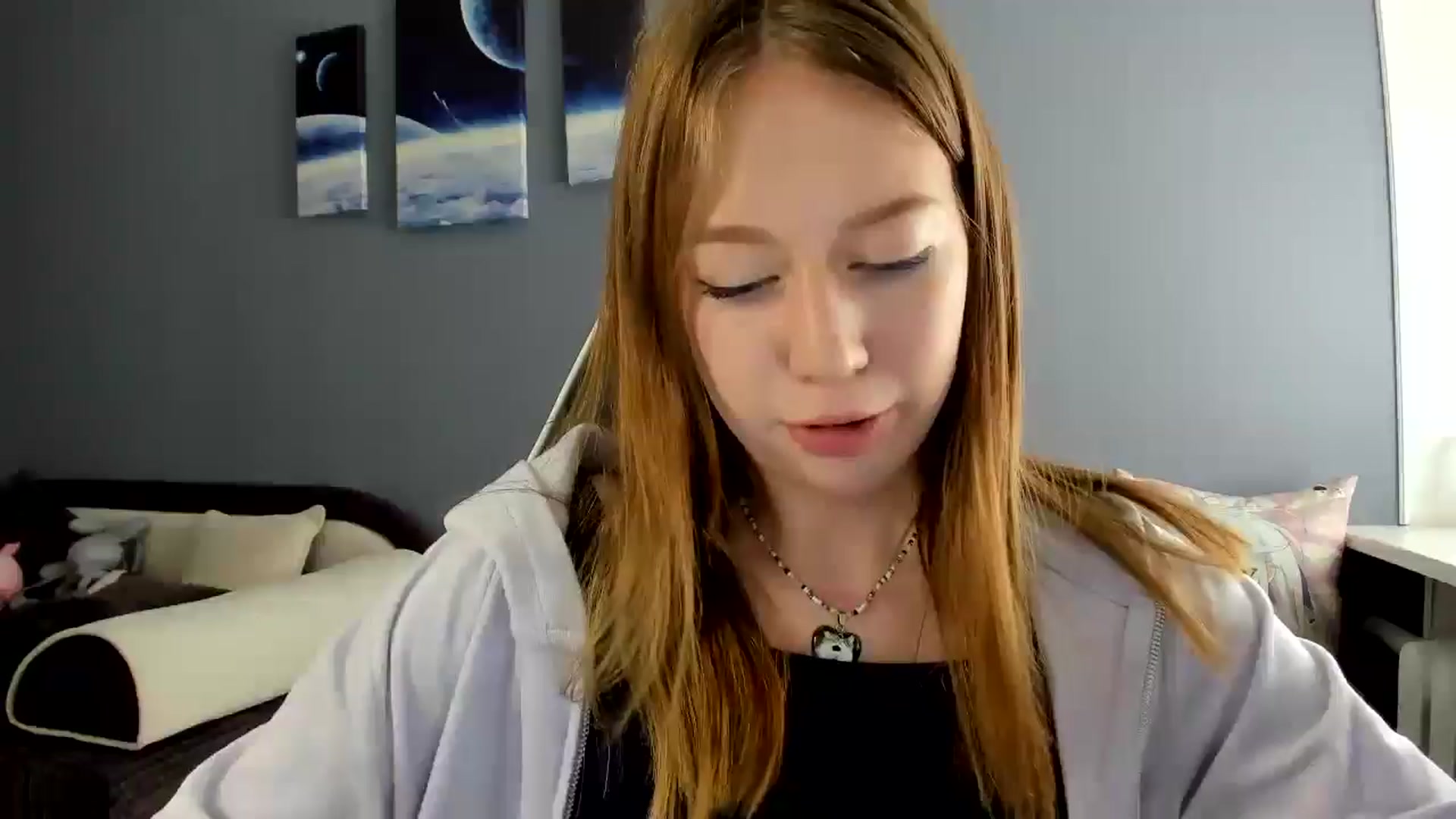 Gallery image thumbnail from RoboSasha's myfreecams stream on, 05/25/2025, 13:09 image 13 of 20