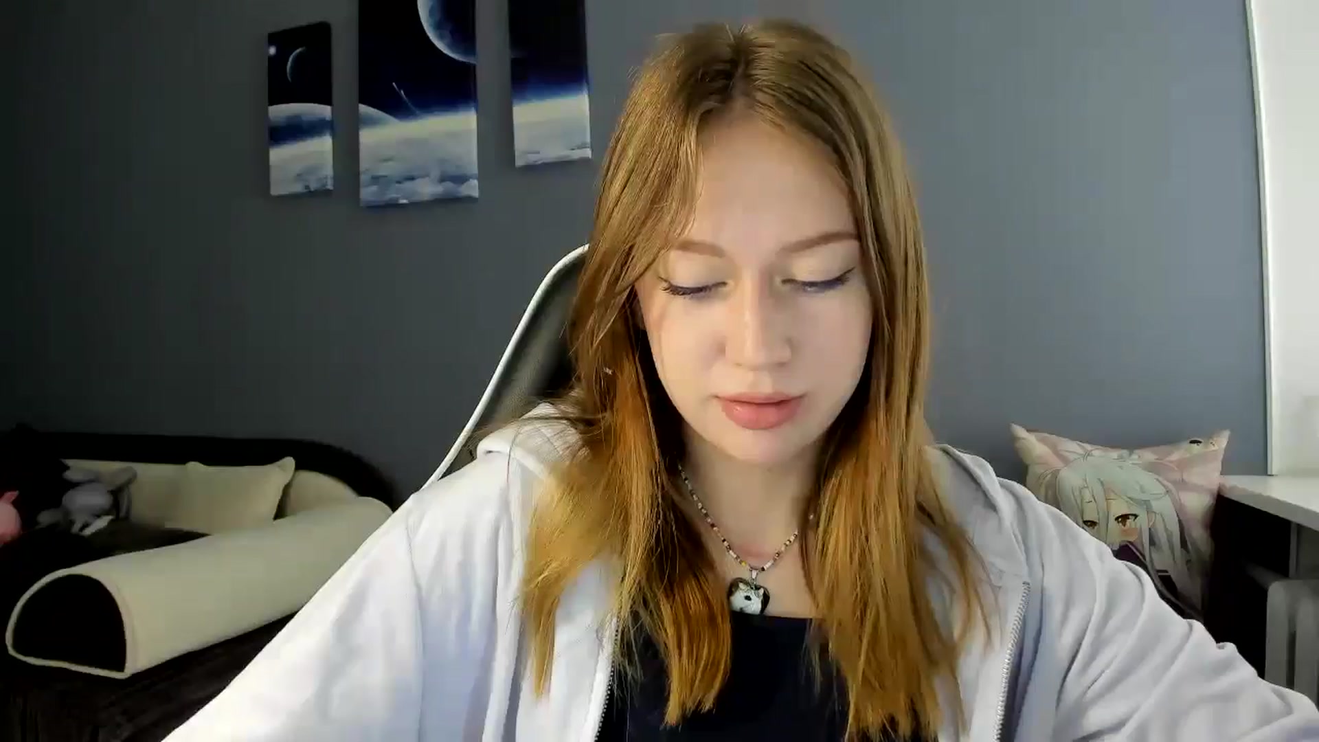 Gallery image thumbnail from RoboSasha's myfreecams stream on, 05/25/2025, 13:09 image 4 of 20