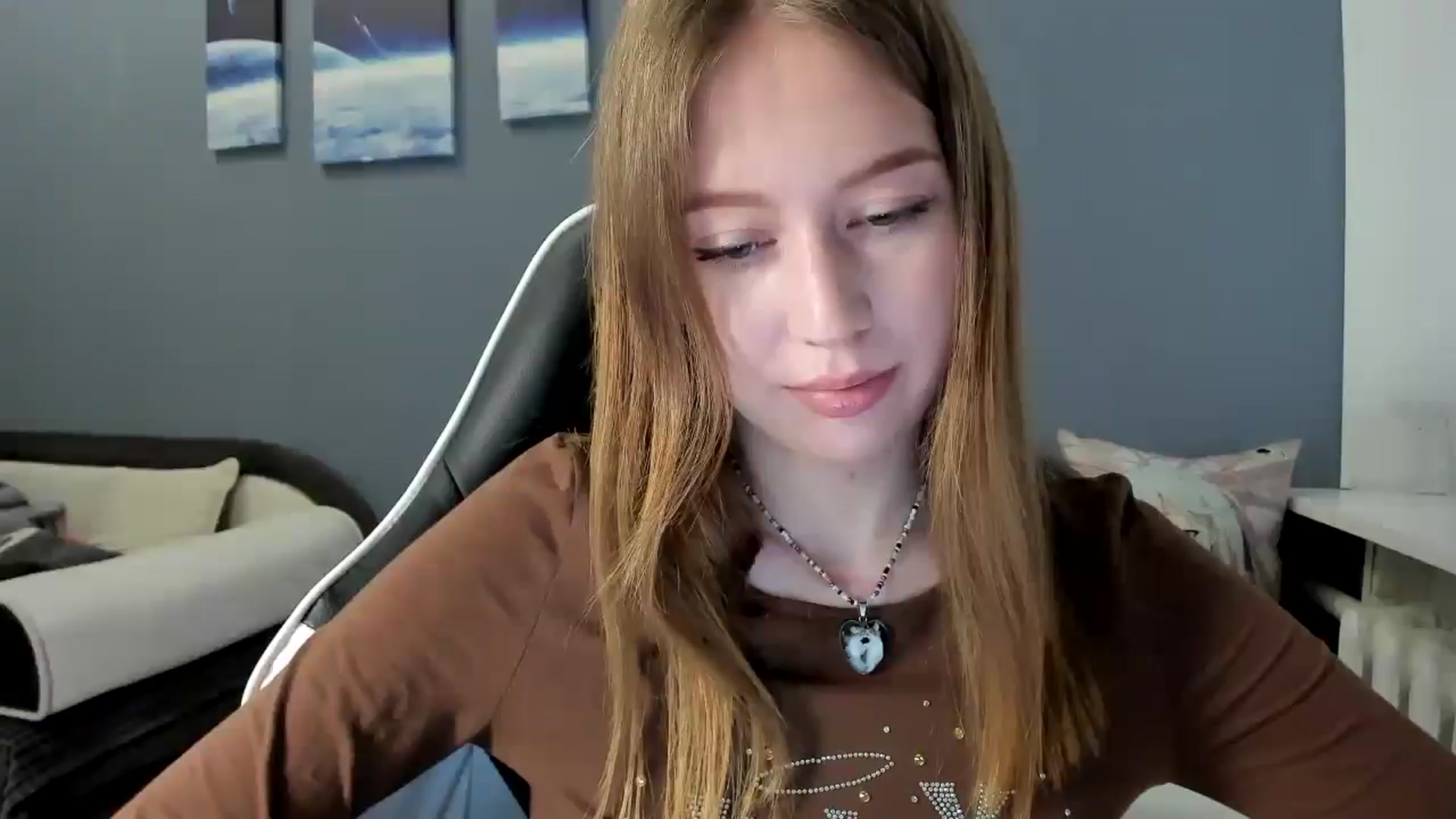 Gallery image thumbnail from RoboSasha's myfreecams stream on, 05/26/2025, 13:09 image 2 of 20