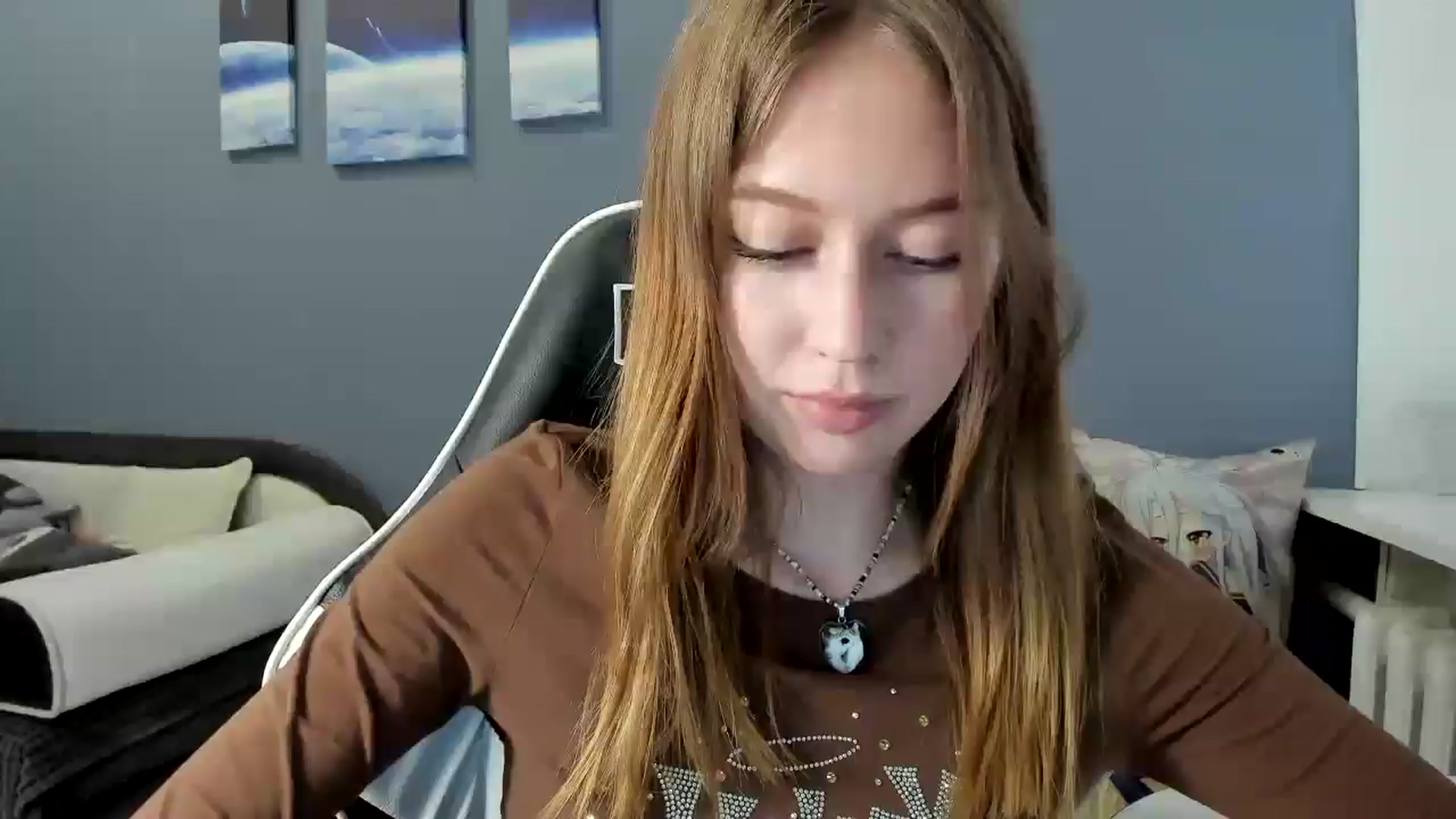 Gallery image thumbnail from RoboSasha's myfreecams stream on, 05/26/2025, 13:09 image 17 of 20