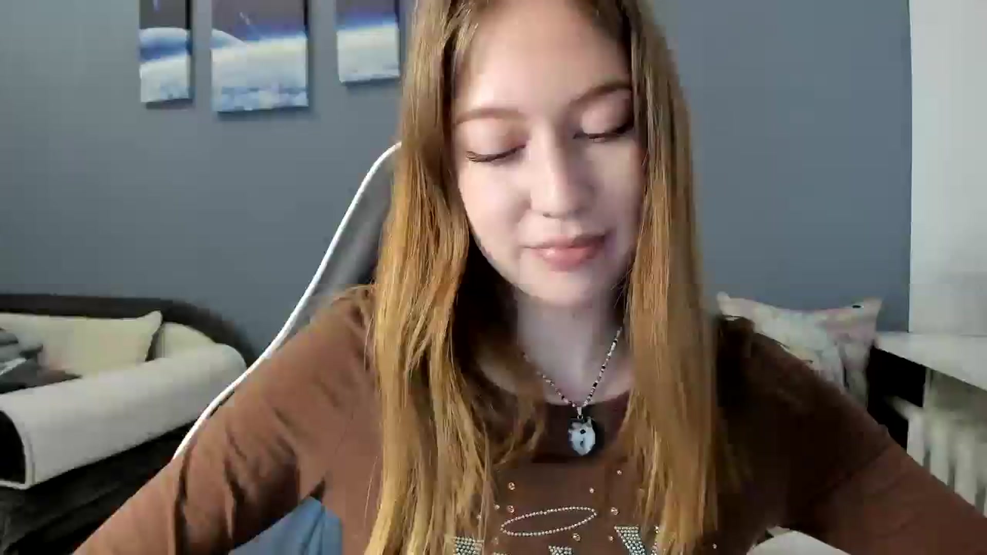 Gallery image thumbnail from RoboSasha's myfreecams stream on, 05/26/2025, 13:09 image 7 of 20