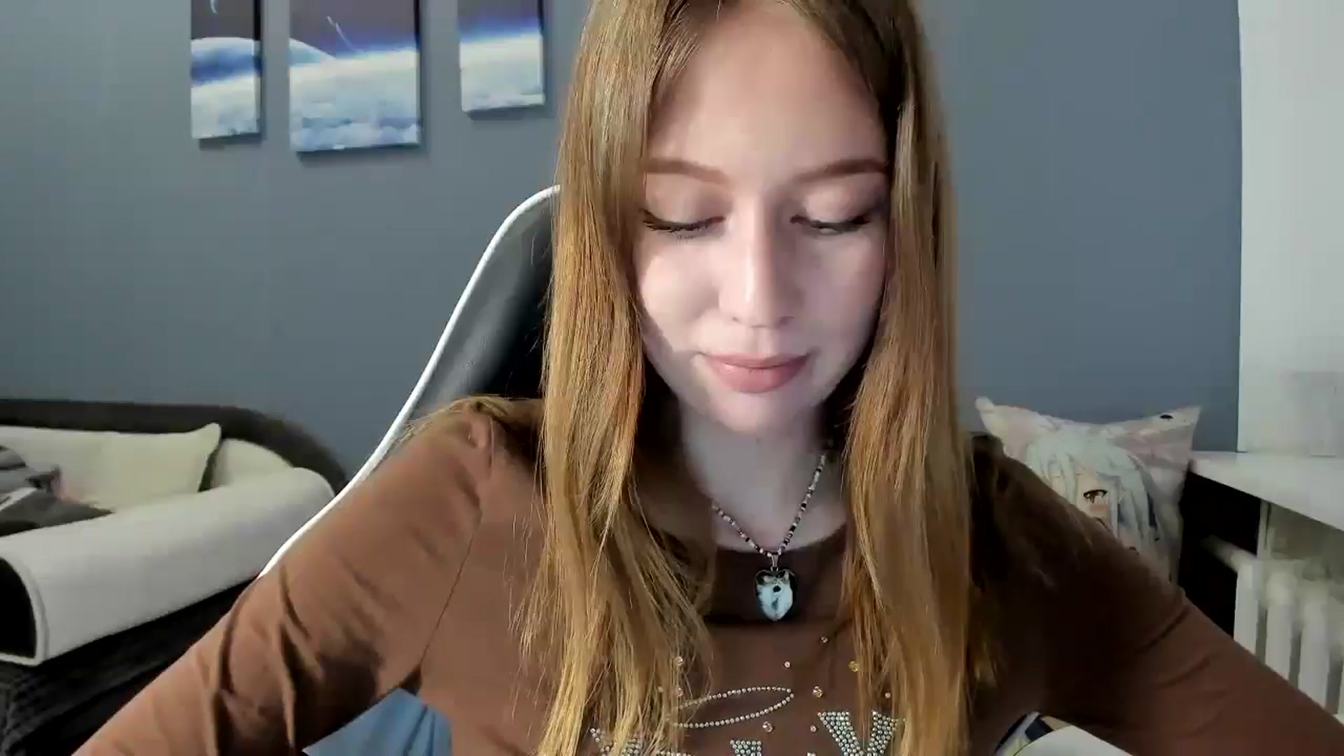 Gallery image thumbnail from RoboSasha's myfreecams stream on, 05/26/2025, 13:09 image 8 of 20