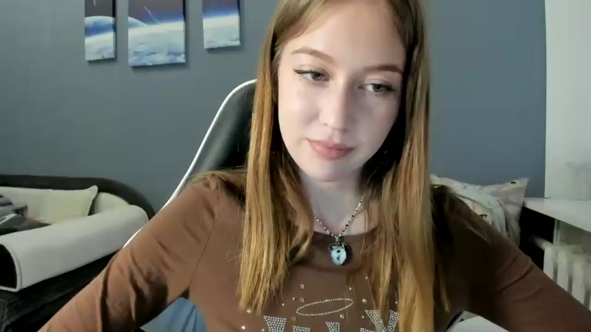 Gallery image thumbnail from RoboSasha's myfreecams stream on, 05/26/2025, 13:09 image 6 of 20