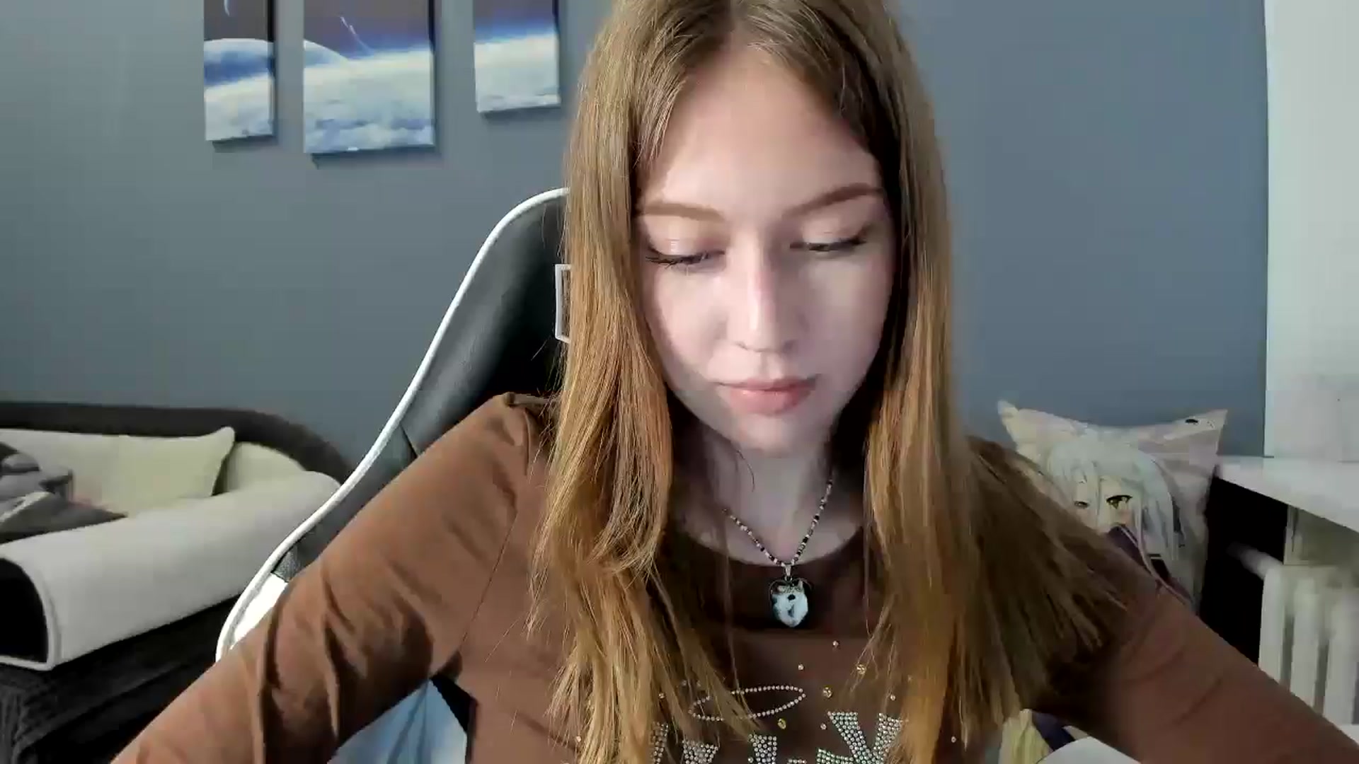 Gallery image thumbnail from RoboSasha's myfreecams stream on, 05/26/2025, 13:09 image 18 of 20