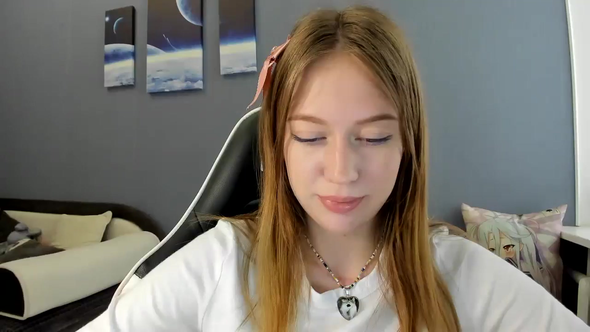 Gallery image thumbnail from RoboSasha's myfreecams stream on, 05/28/2025, 11:25 image 16 of 20