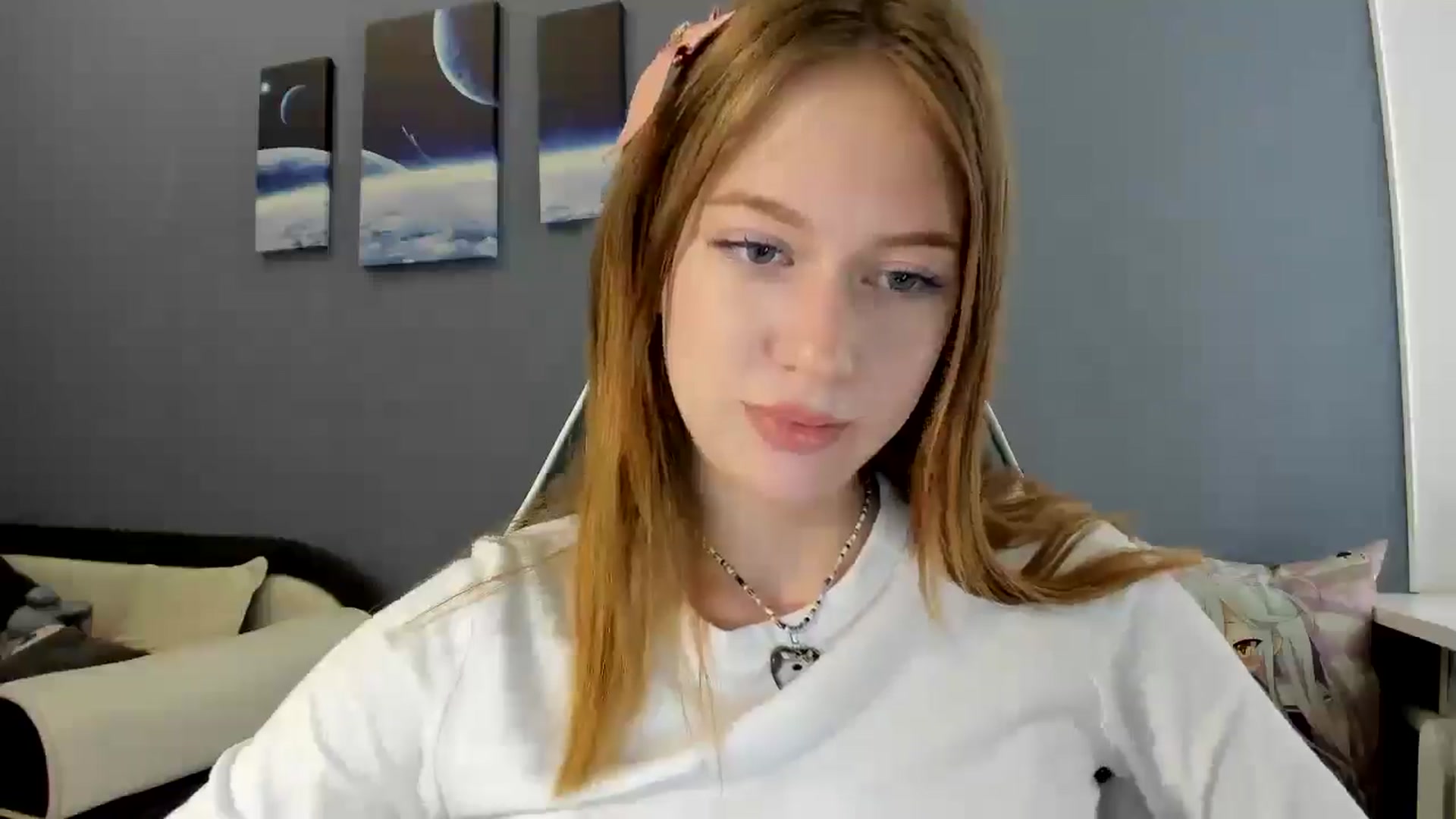 Gallery image thumbnail from RoboSasha's myfreecams stream on, 05/28/2025, 11:25 image 4 of 20