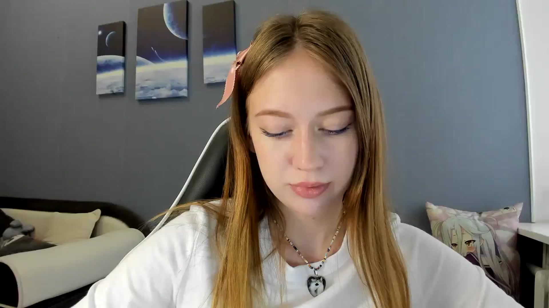 Gallery image thumbnail from RoboSasha's myfreecams stream on, 05/28/2025, 11:25 image 1 of 20