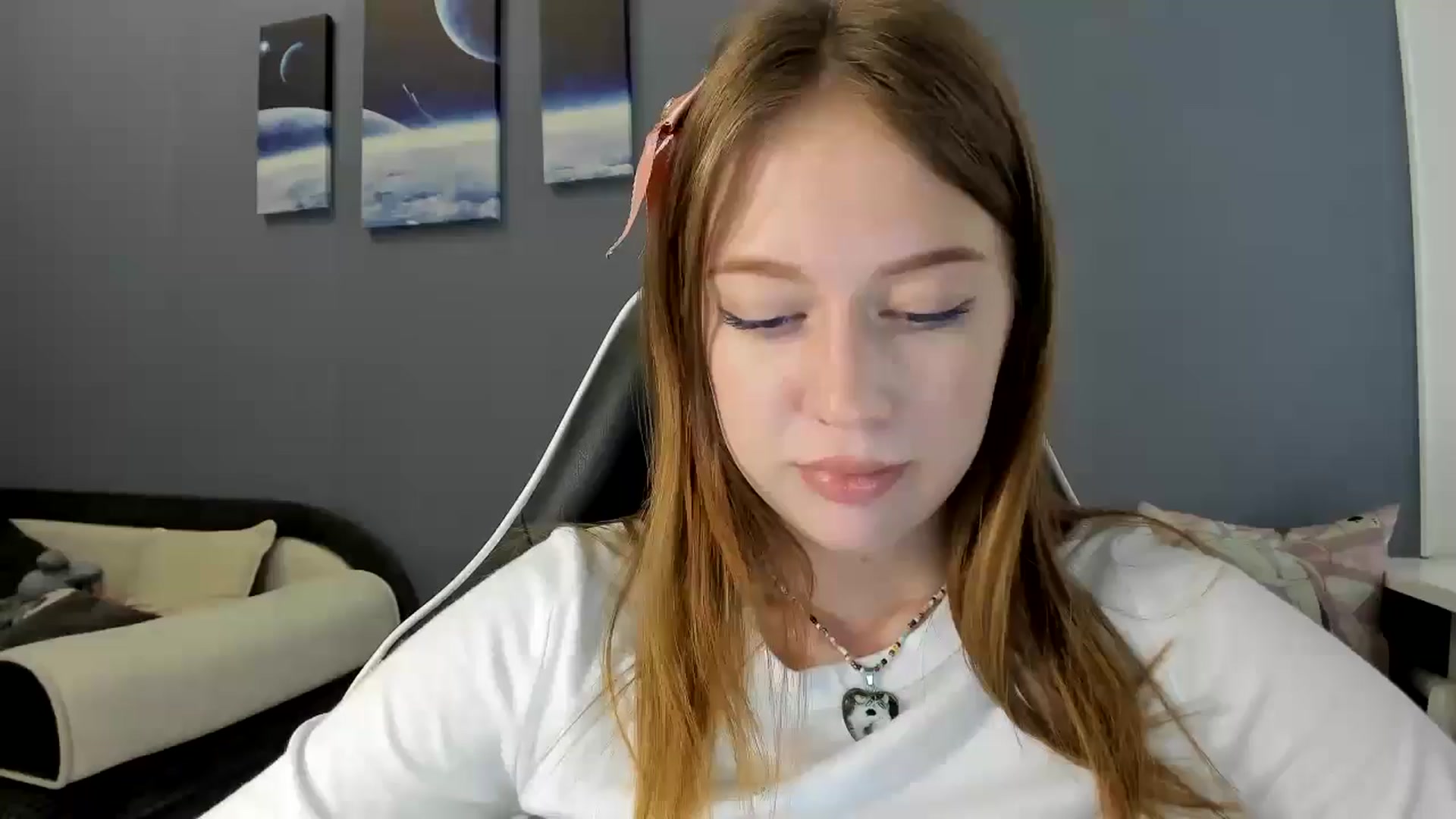Gallery image thumbnail from RoboSasha's myfreecams stream on, 05/28/2025, 11:25 image 13 of 20