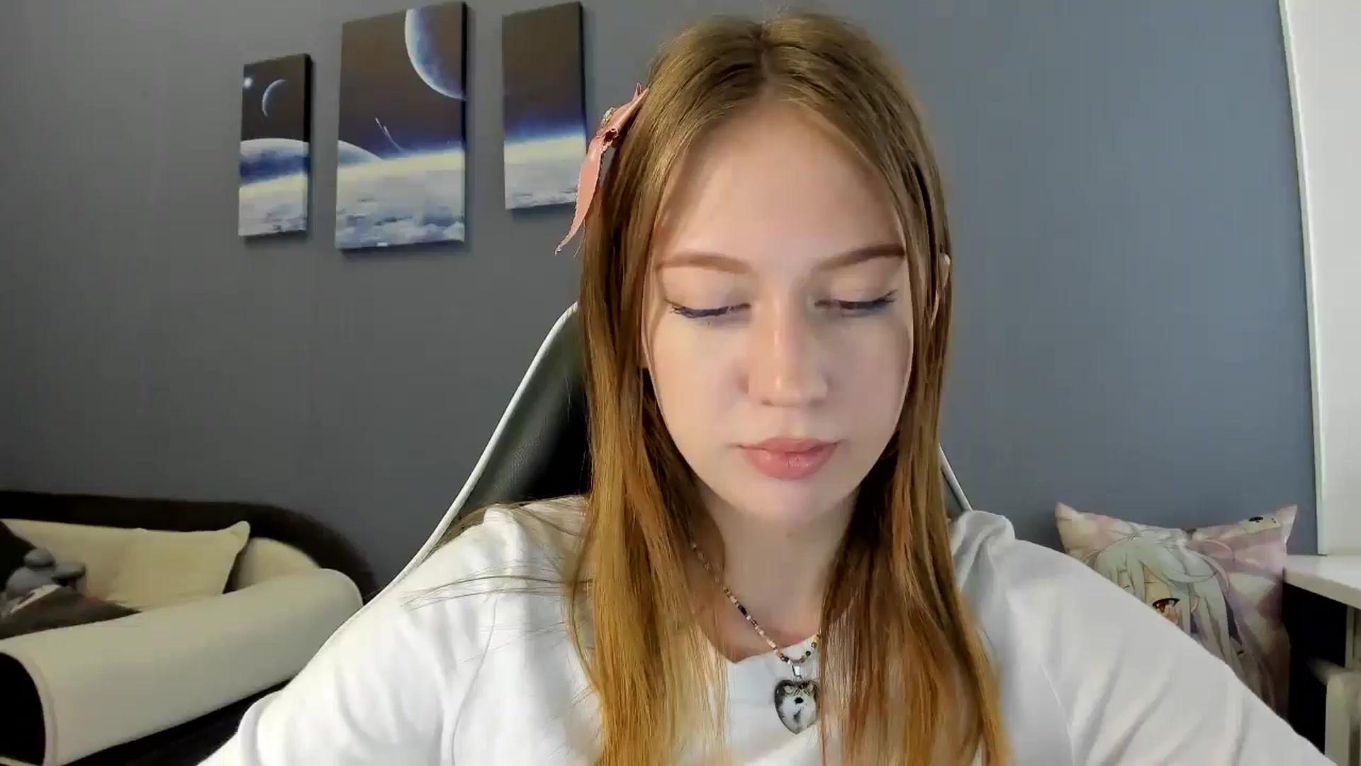 Gallery image thumbnail from RoboSasha's myfreecams stream on, 05/28/2025, 11:25 image 7 of 20