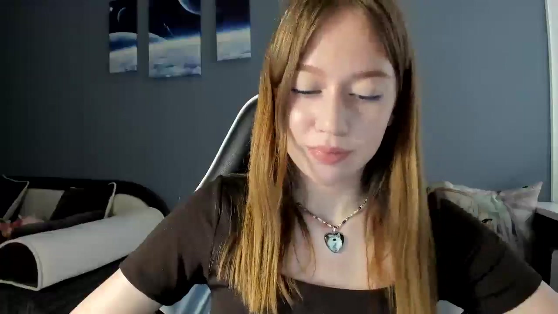 Gallery image thumbnail from RoboSasha's myfreecams stream on, 05/29/2025, 11:32 image 17 of 20