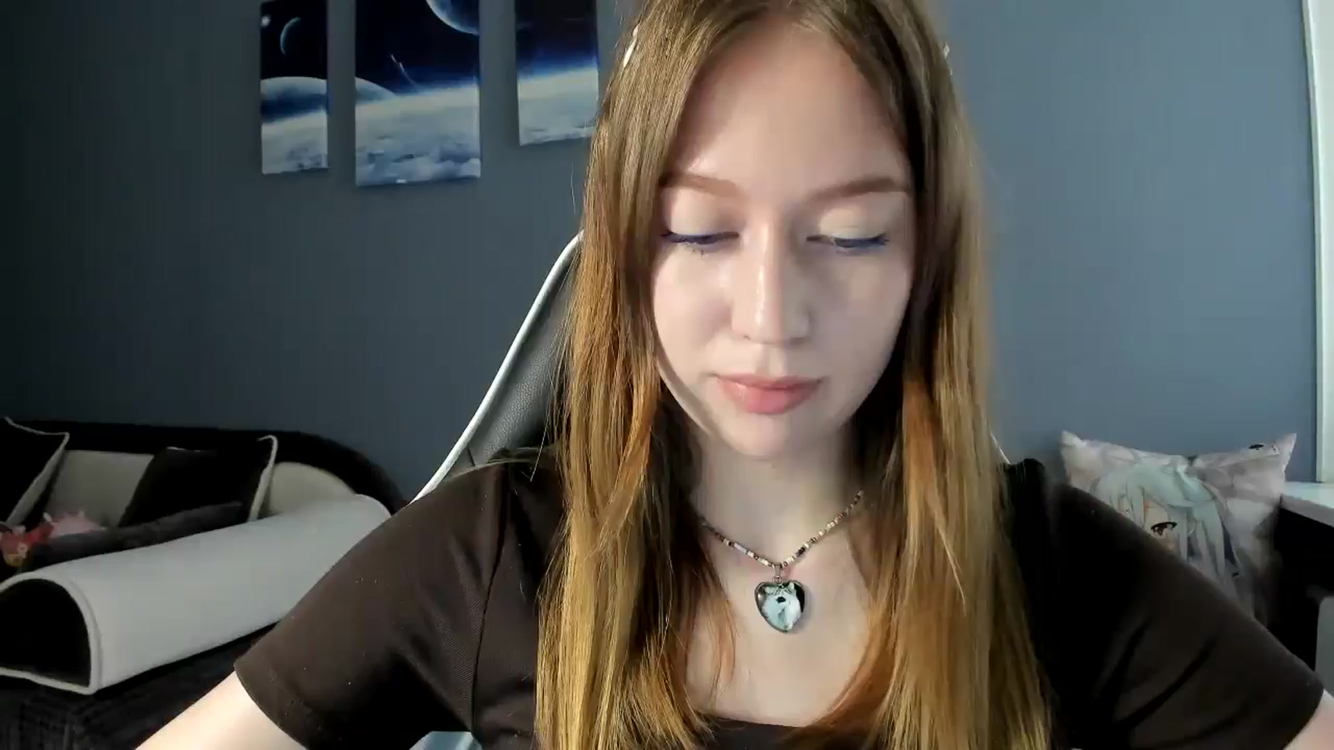 Gallery image thumbnail from RoboSasha's myfreecams stream on, 05/29/2025, 11:32 image 19 of 20