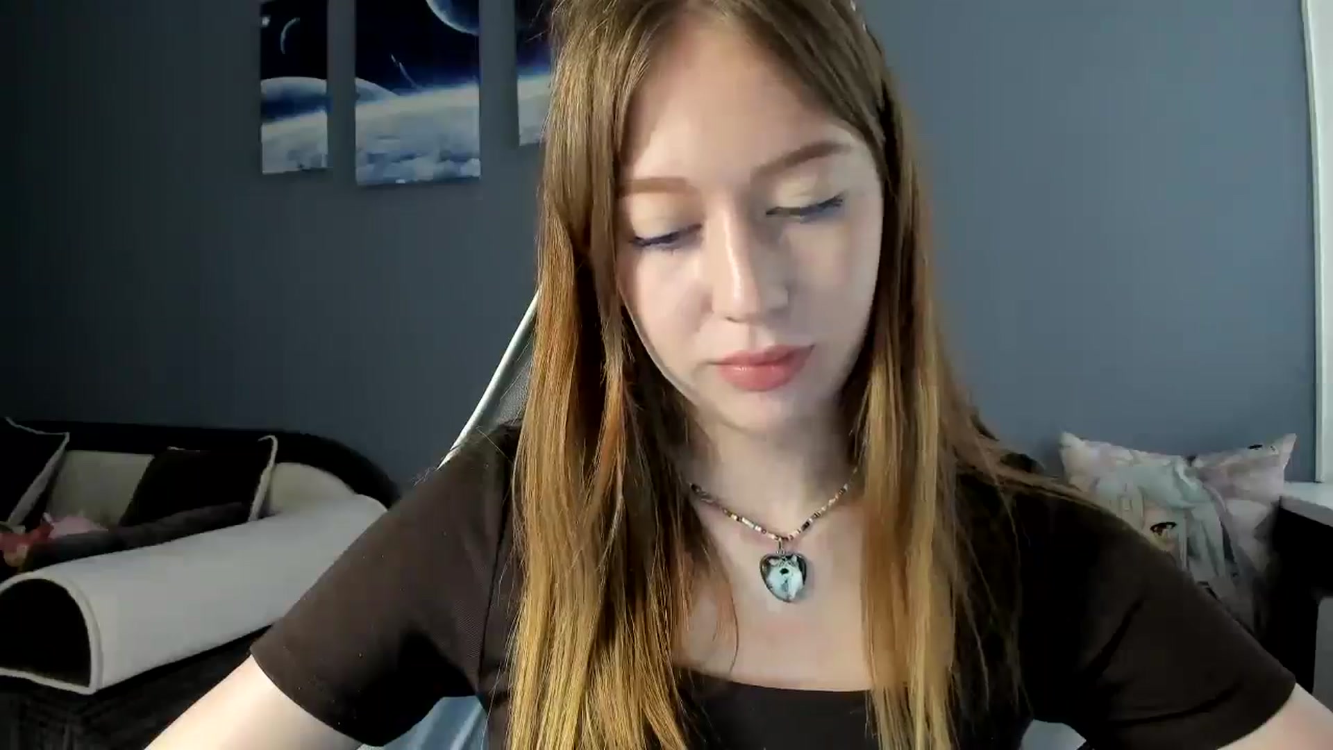 Gallery image thumbnail from RoboSasha's myfreecams stream on, 05/29/2025, 11:32 image 15 of 20