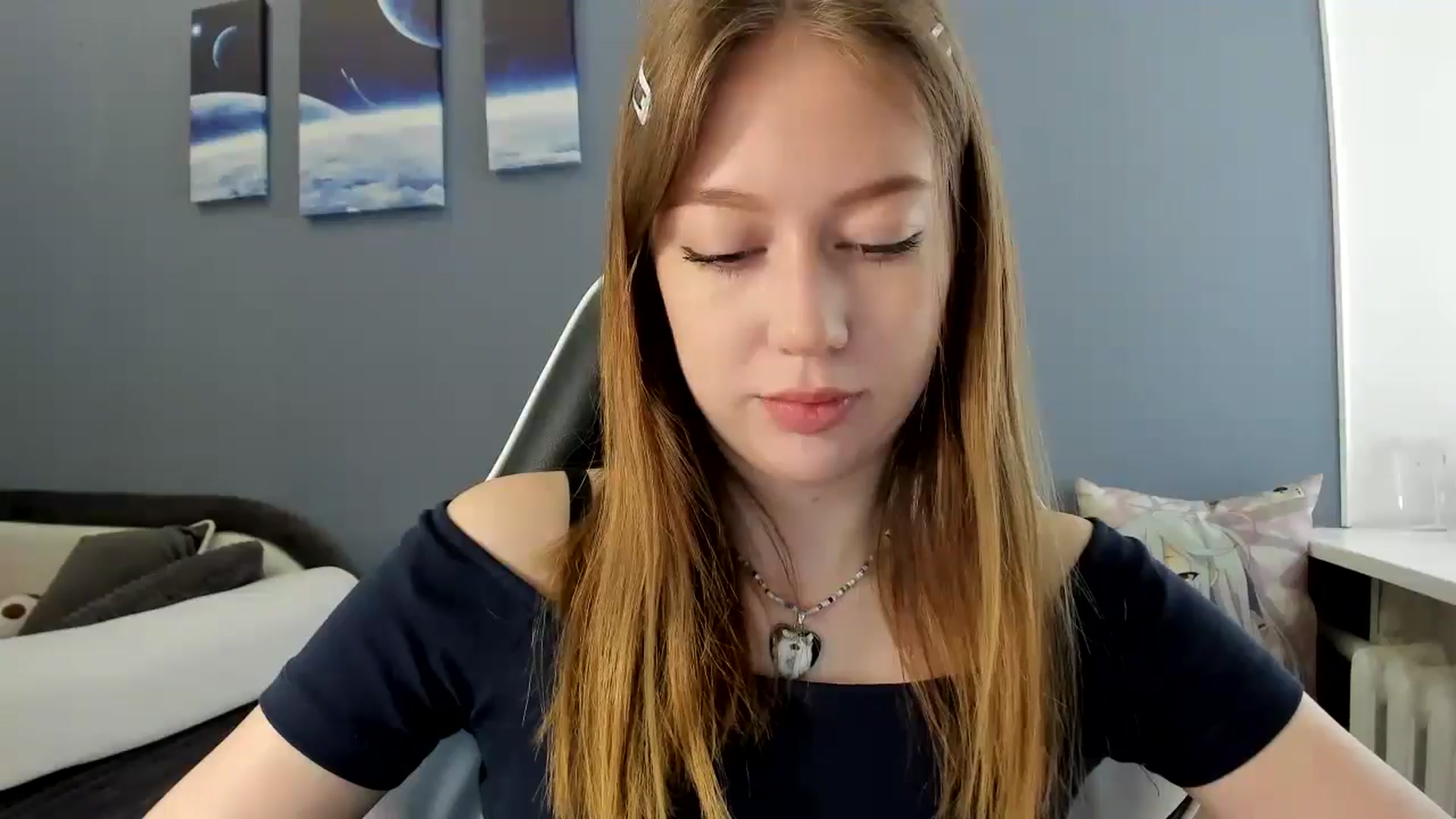 Gallery image thumbnail from RoboSasha's myfreecams stream on, 06/01/2025, 12:18 image 13 of 20