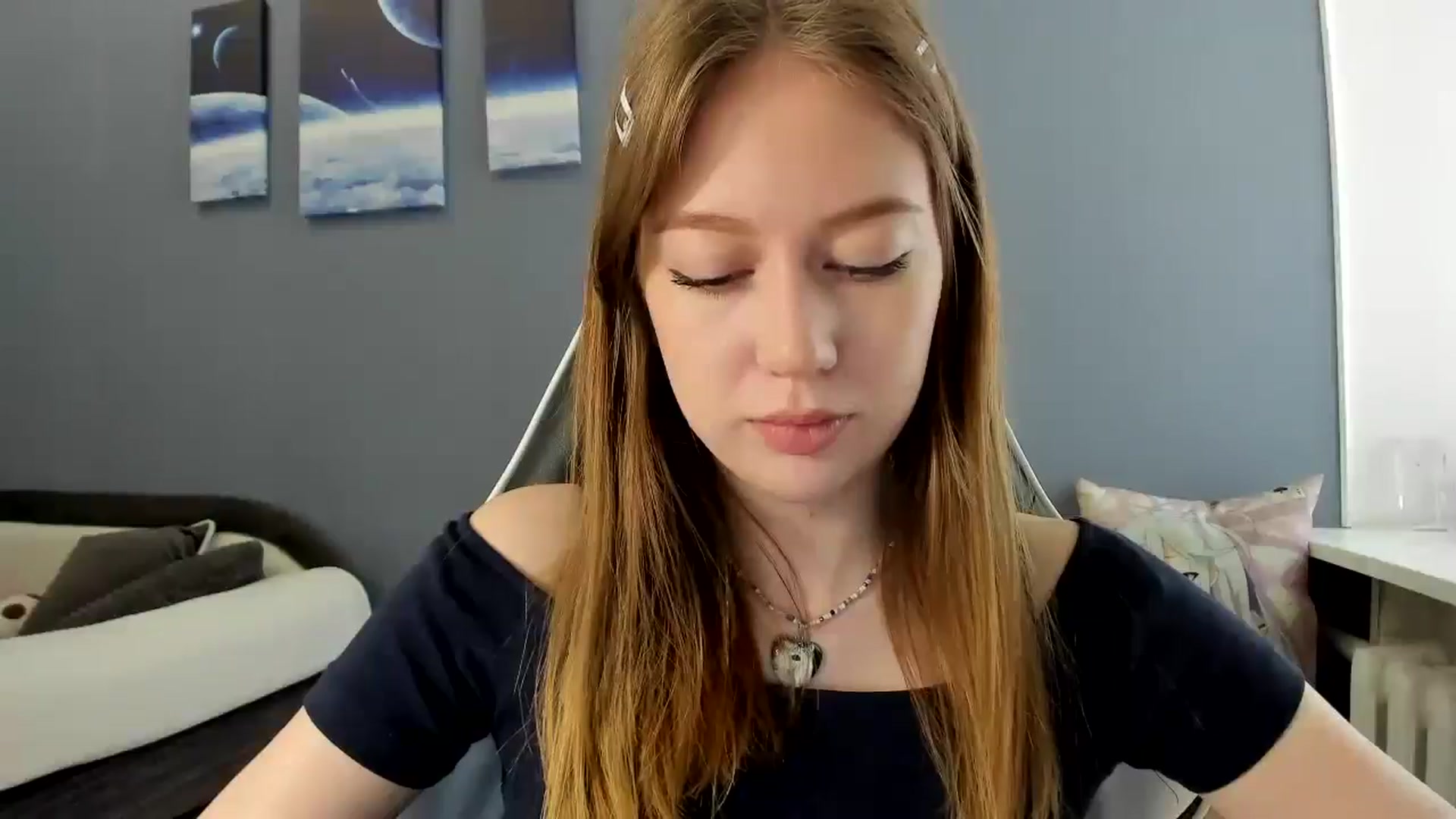 Gallery image thumbnail from RoboSasha's myfreecams stream on, 06/01/2025, 12:18 image 16 of 20