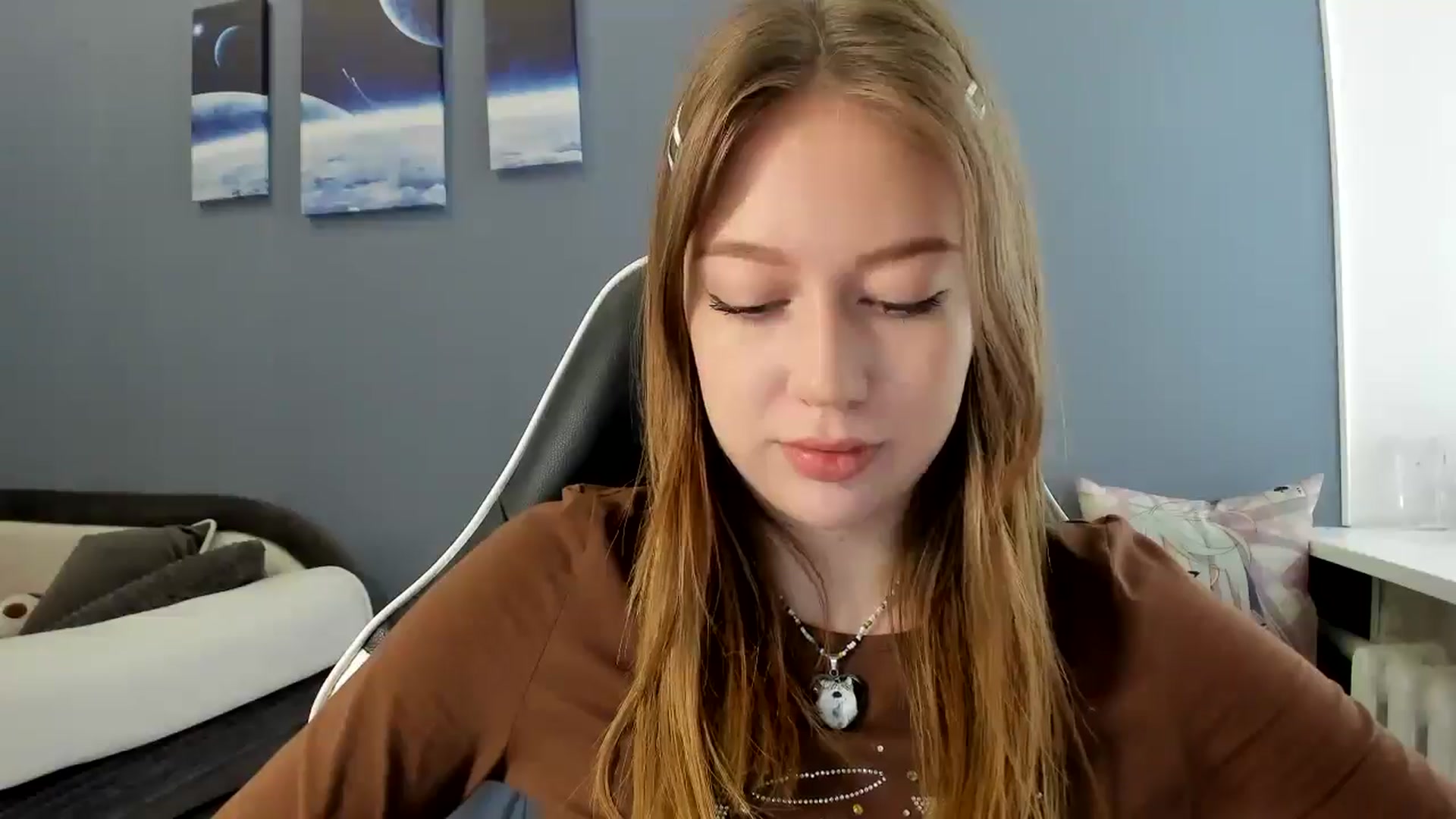 Gallery image thumbnail from RoboSasha's myfreecams stream on, 06/01/2025, 12:18 image 10 of 20