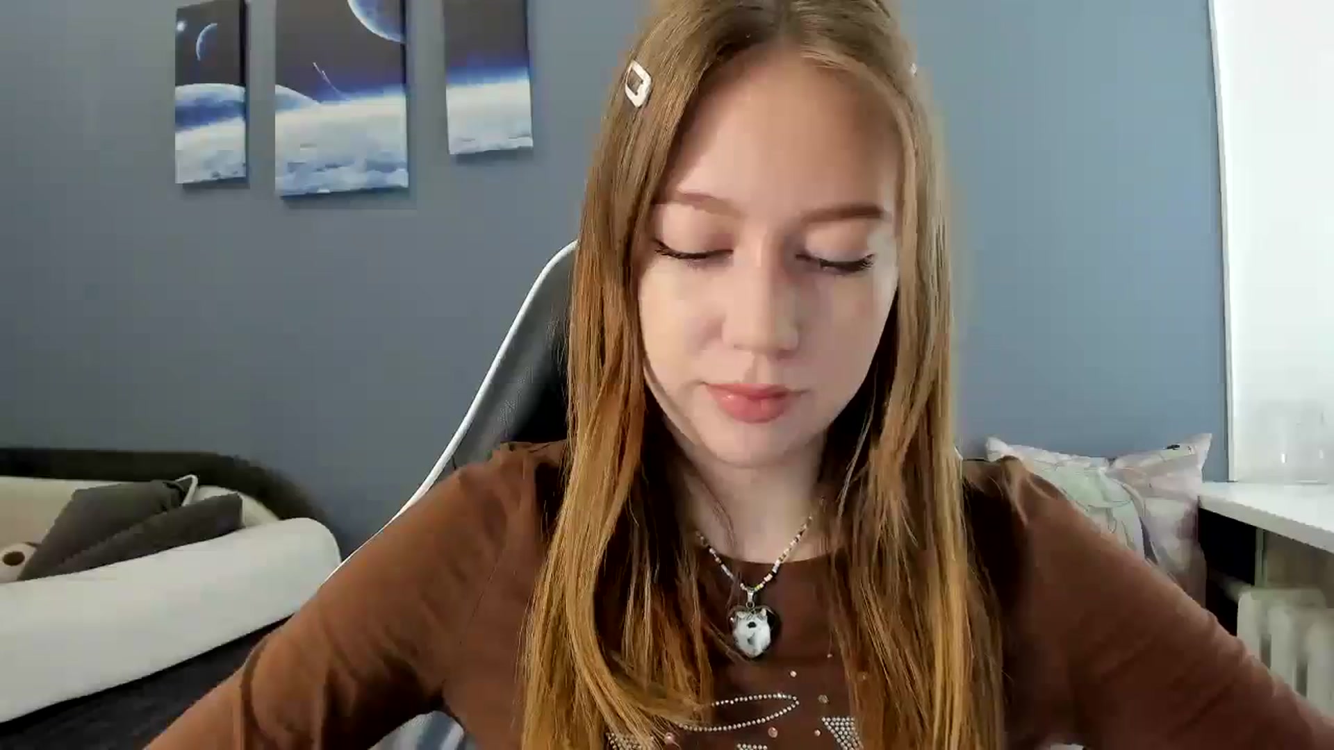 Gallery image thumbnail from RoboSasha's myfreecams stream on, 06/01/2025, 12:18 image 6 of 20