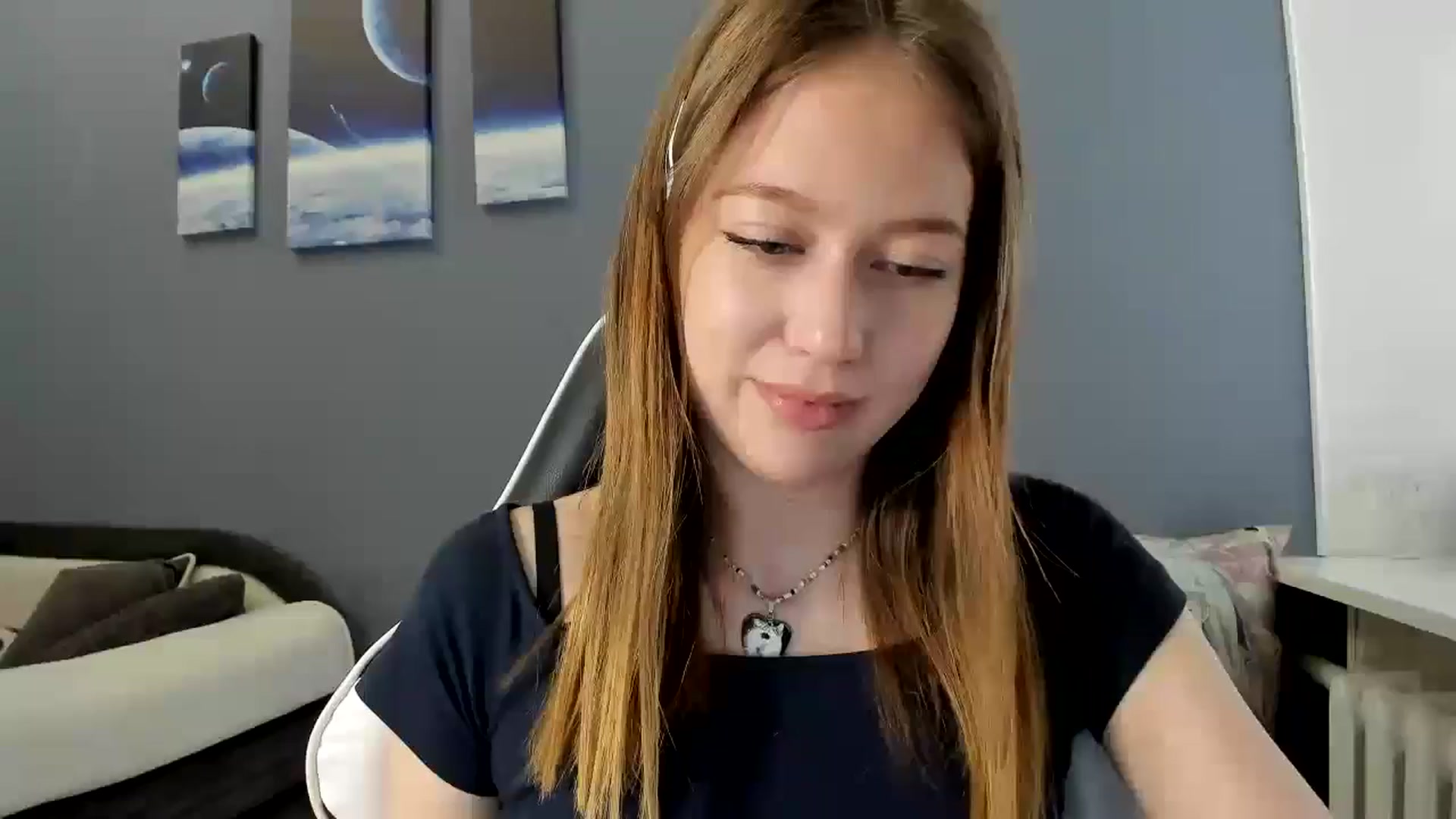 Gallery image thumbnail from RoboSasha's myfreecams stream on, 06/01/2025, 13:50 image 12 of 20