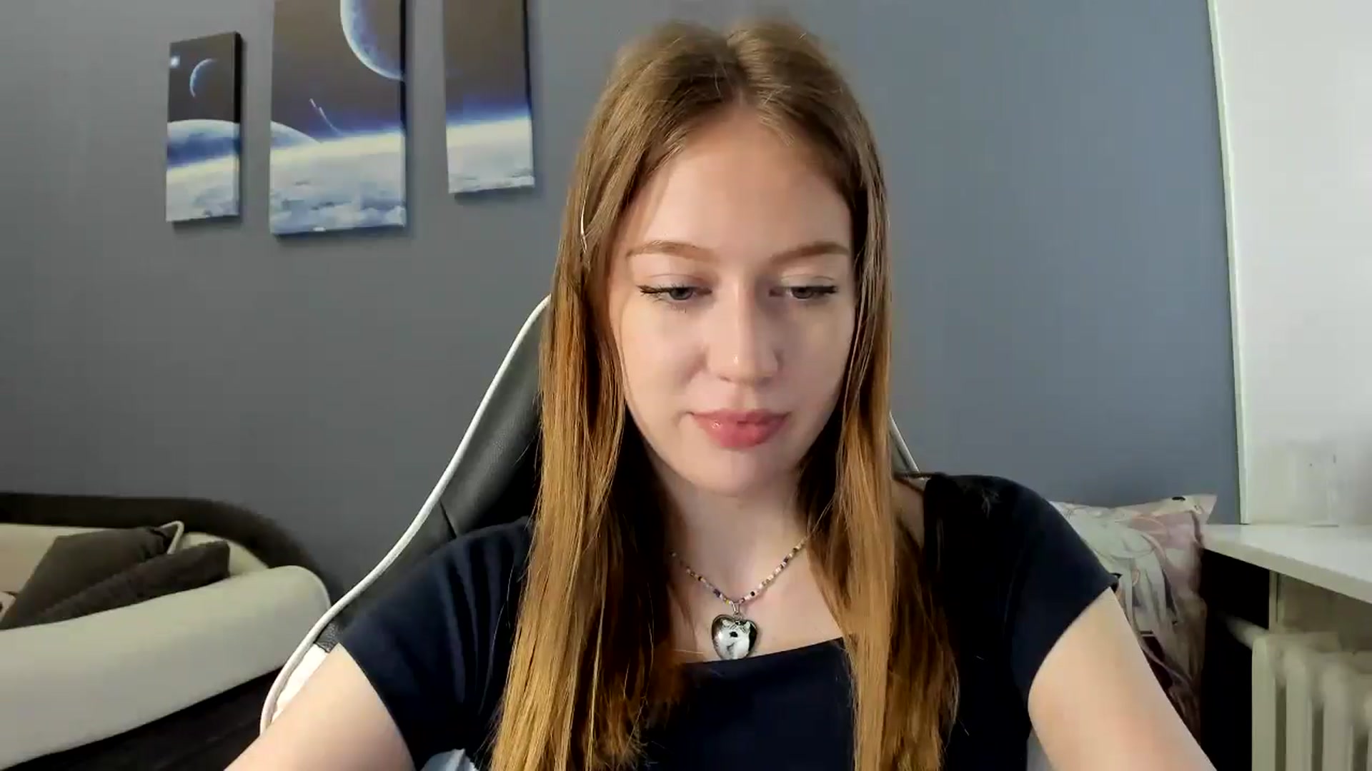 Gallery image thumbnail from RoboSasha's myfreecams stream on, 06/01/2025, 13:50 image 15 of 20