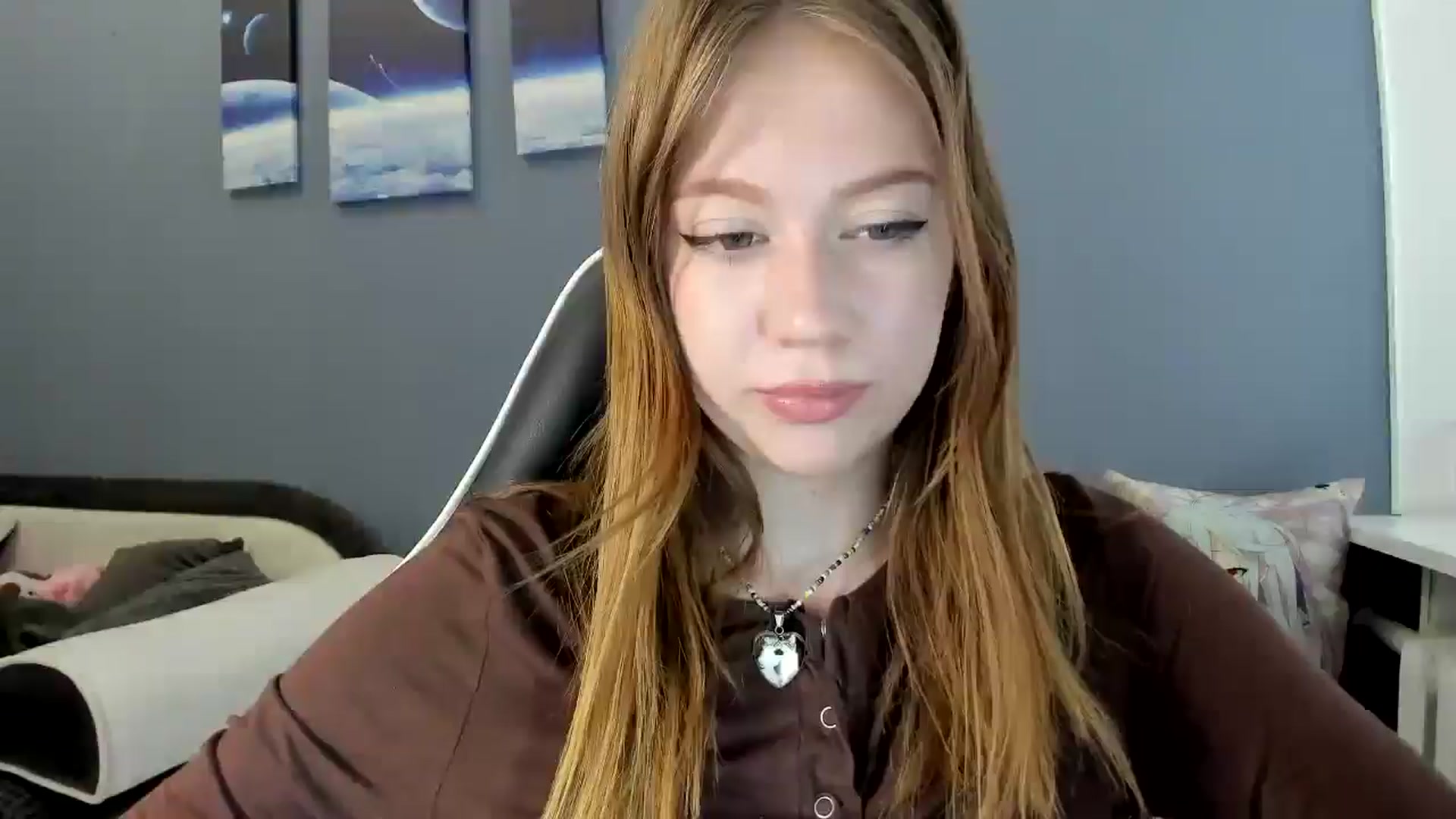 Gallery image thumbnail from RoboSasha's myfreecams stream on, 06/06/2025, 11:14 image 12 of 20