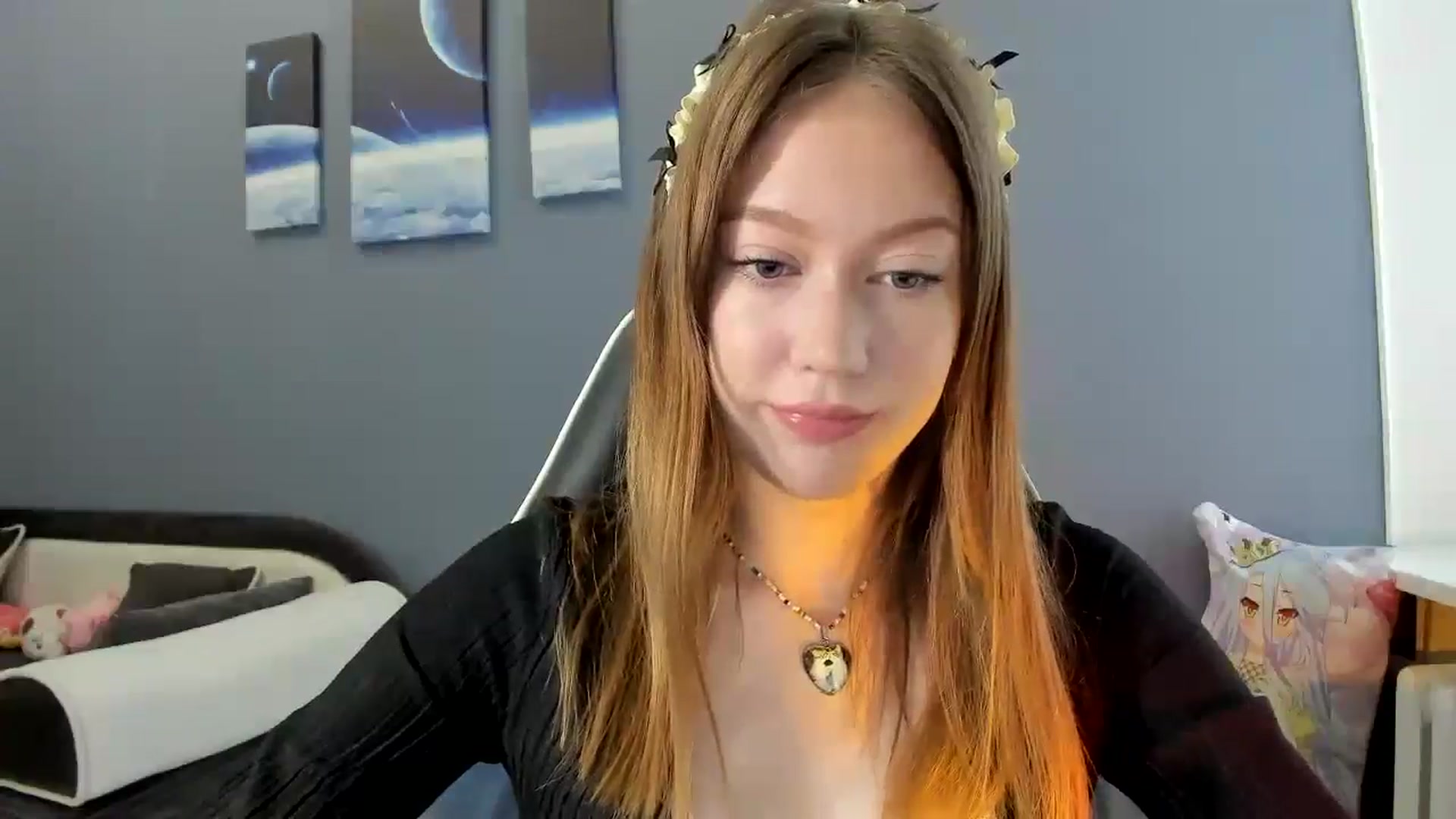Gallery image thumbnail from RoboSasha's myfreecams stream on, 06/09/2025, 11:46 image 6 of 20