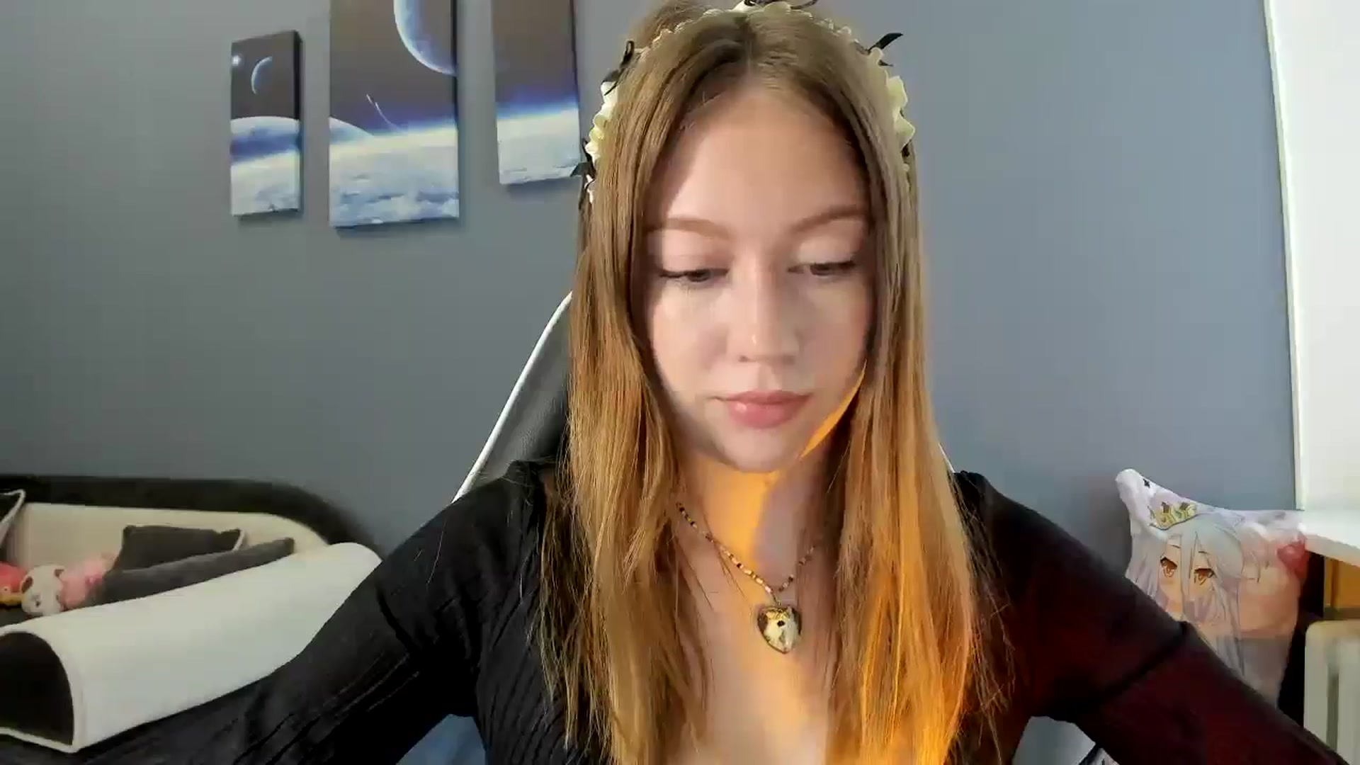 Gallery image thumbnail from RoboSasha's myfreecams stream on, 06/09/2025, 11:46 image 17 of 20