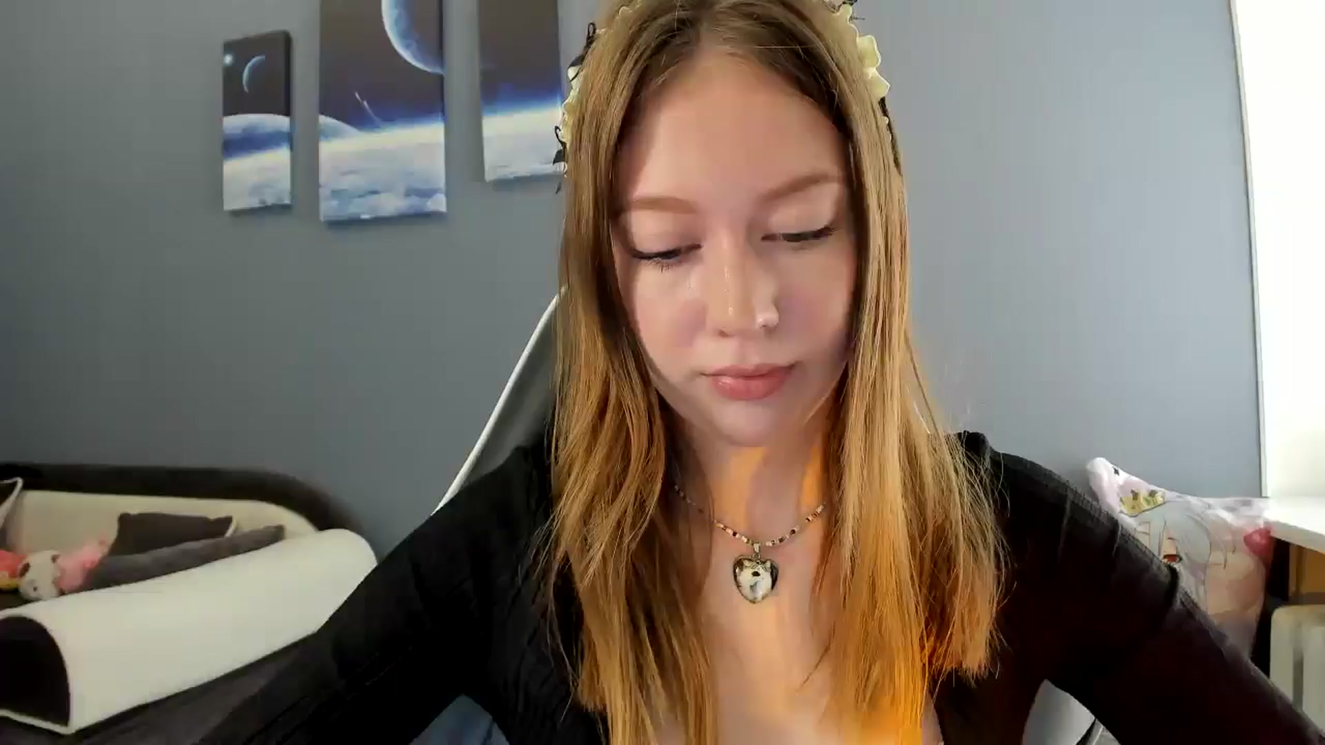Gallery image thumbnail from RoboSasha's myfreecams stream on, 06/09/2025, 13:23 image 1 of 20