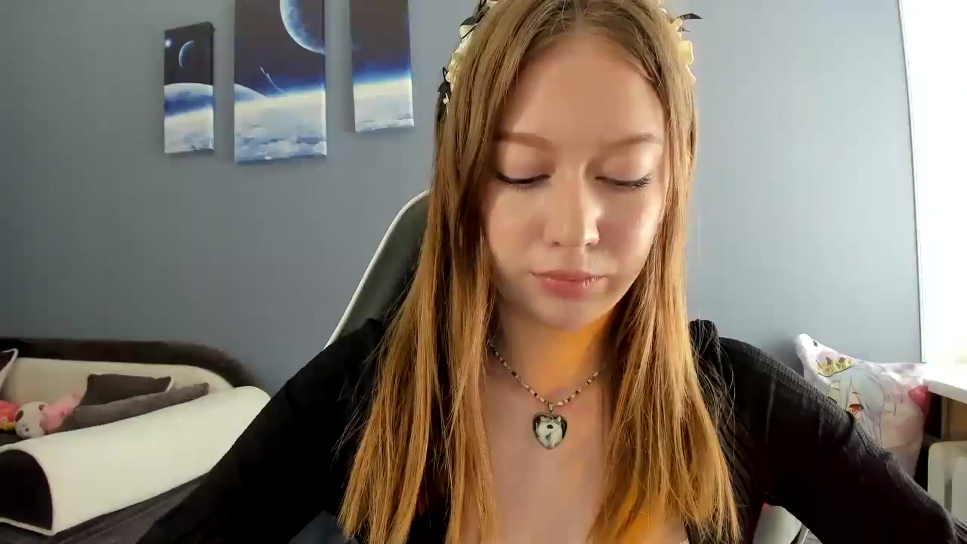 Gallery image thumbnail from RoboSasha's myfreecams stream on, 06/09/2025, 13:23 image 12 of 20