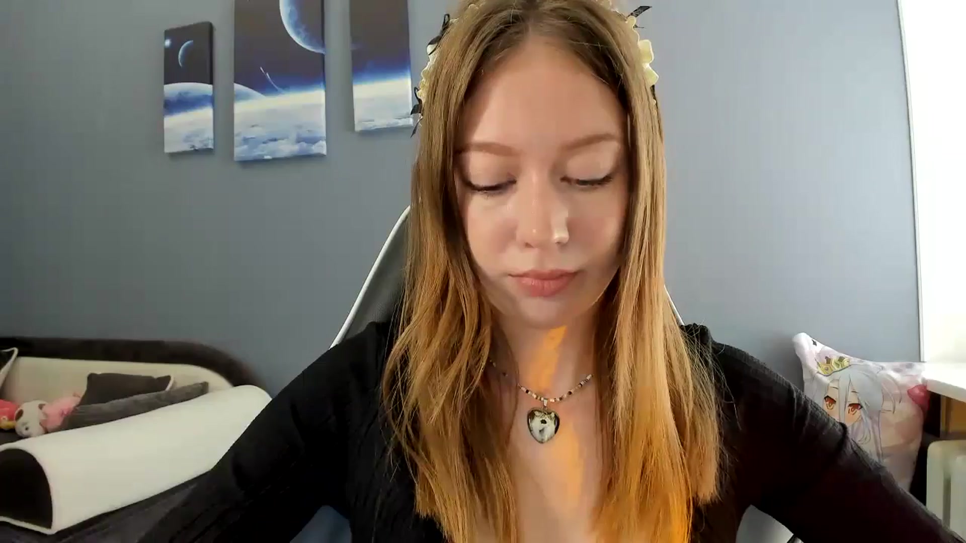 Gallery image thumbnail from RoboSasha's myfreecams stream on, 06/09/2025, 13:23 image 3 of 20