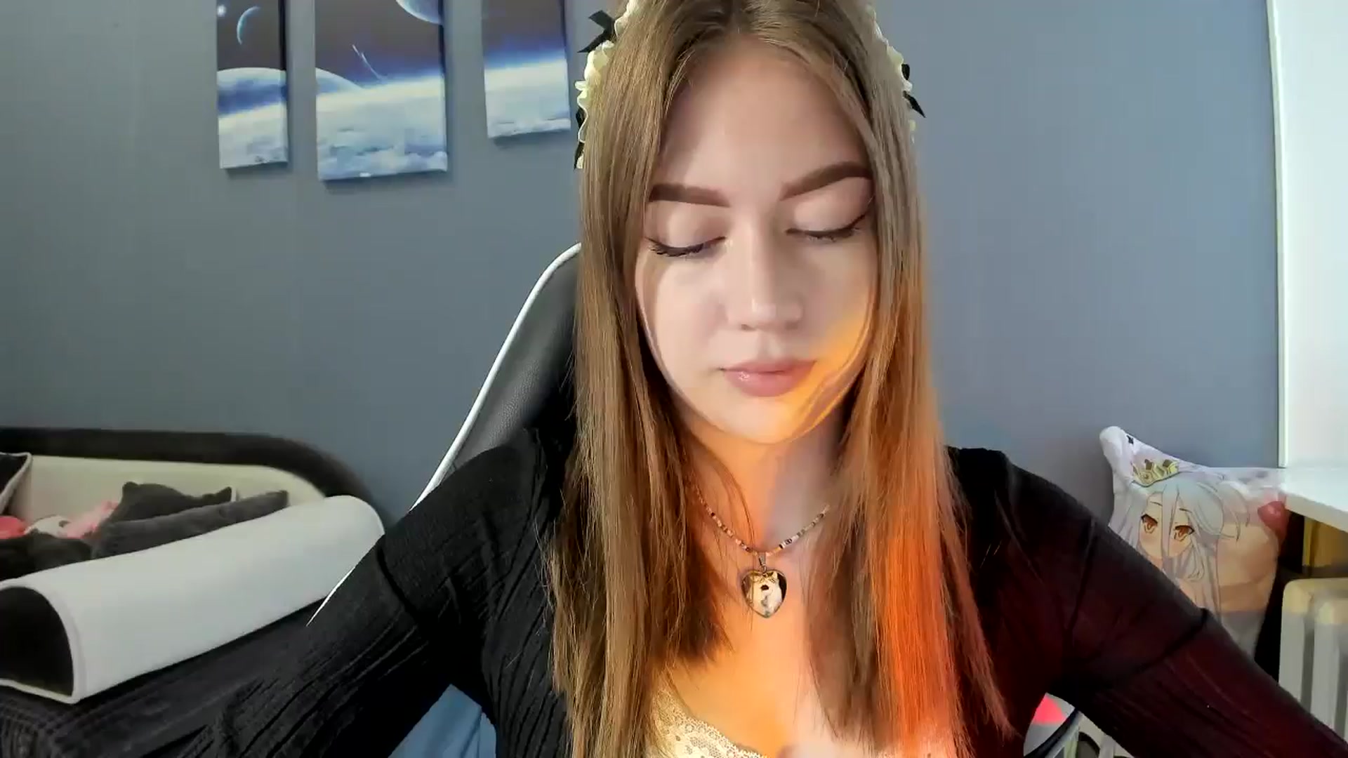 Gallery image thumbnail from RoboSasha's myfreecams stream on, 06/15/2025, 09:46 image 14 of 20