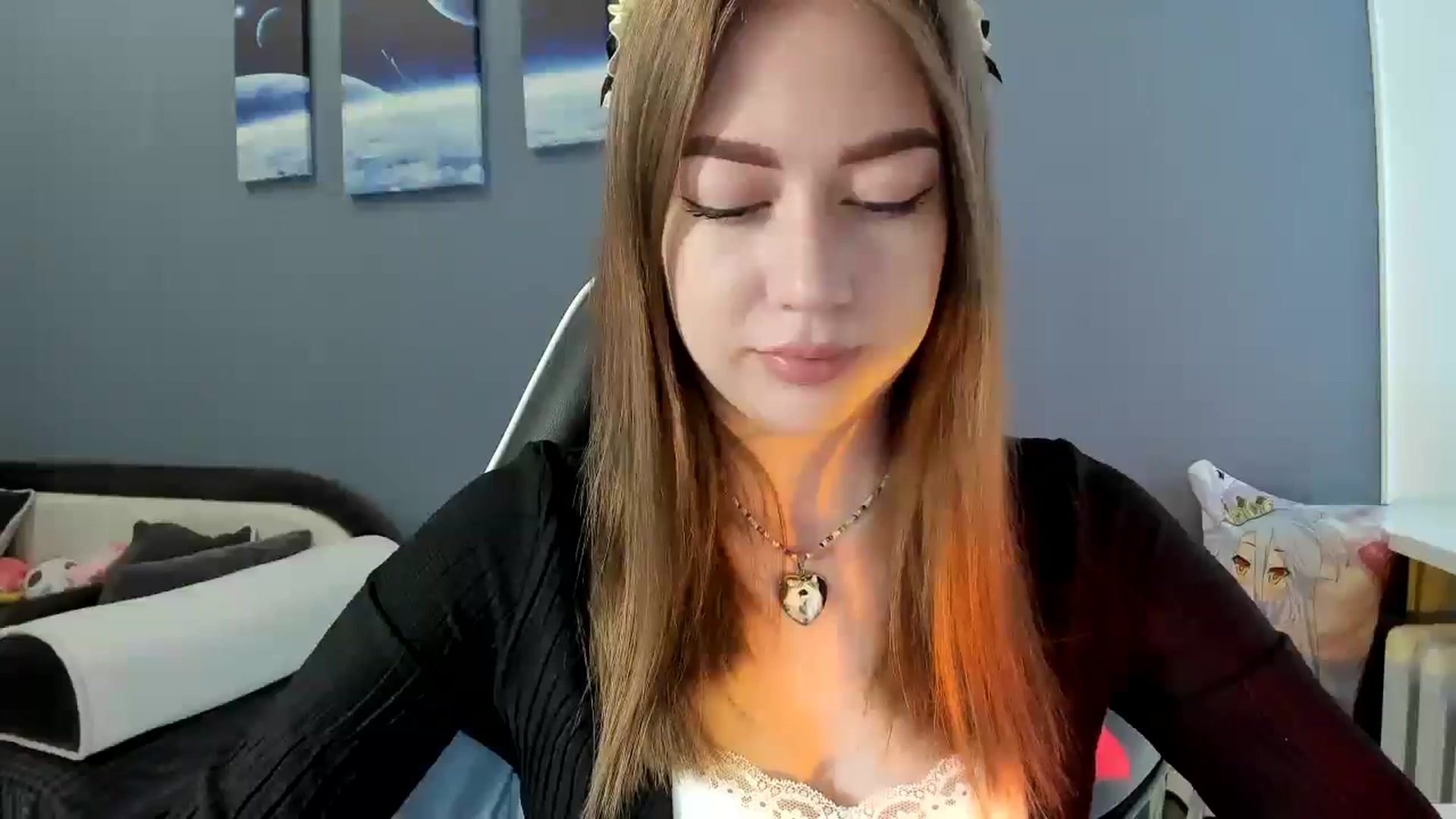 Gallery image thumbnail from RoboSasha's myfreecams stream on, 06/15/2025, 09:46 image 2 of 20