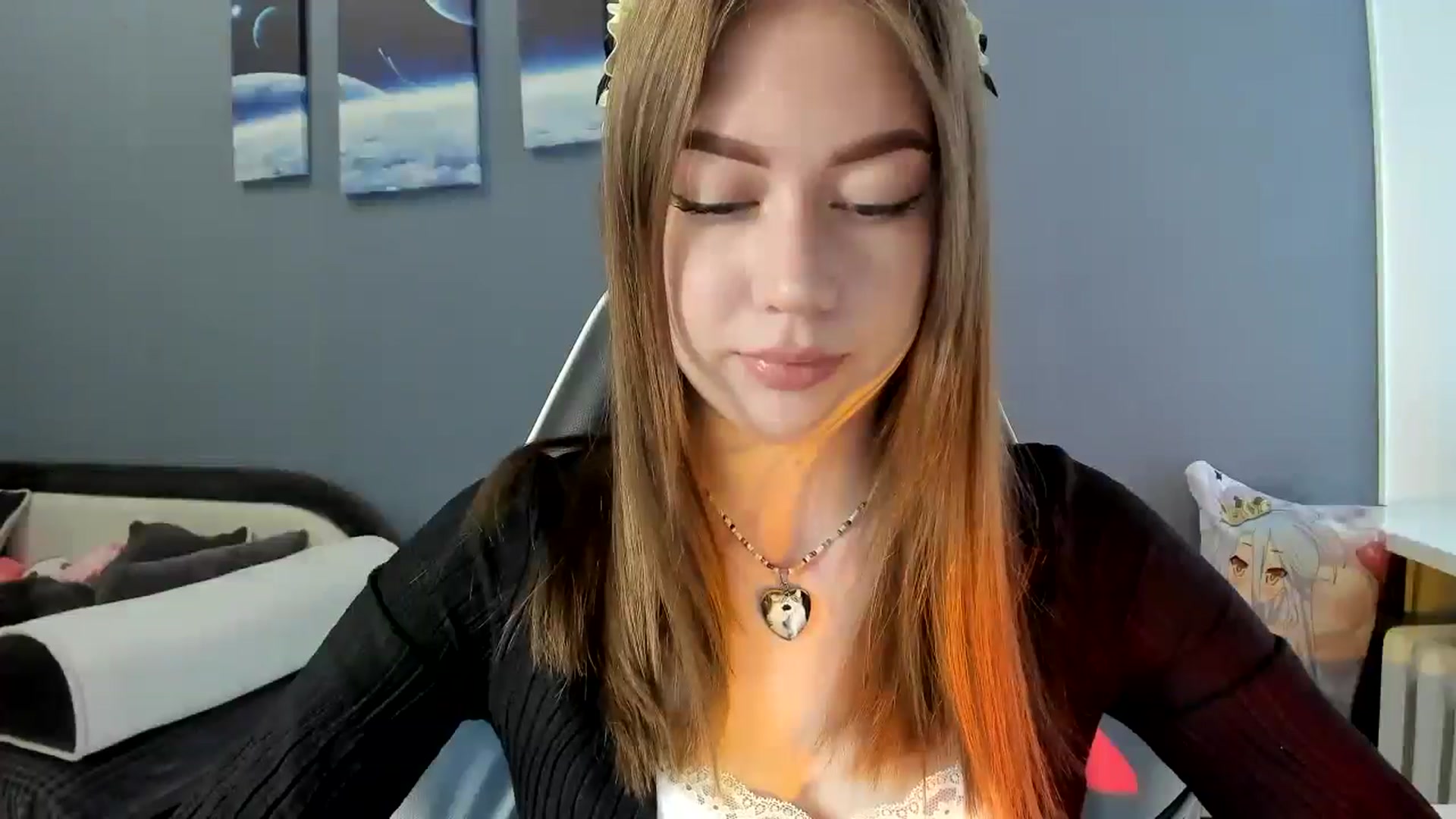 Gallery image thumbnail from RoboSasha's myfreecams stream on, 06/15/2025, 09:46 image 17 of 20