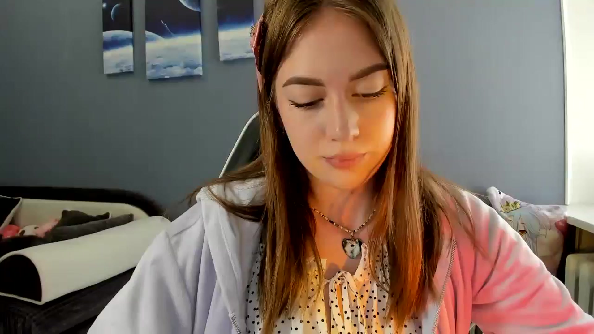 Gallery image thumbnail from RoboSasha's myfreecams stream on, 06/16/2025, 12:52 image 9 of 20