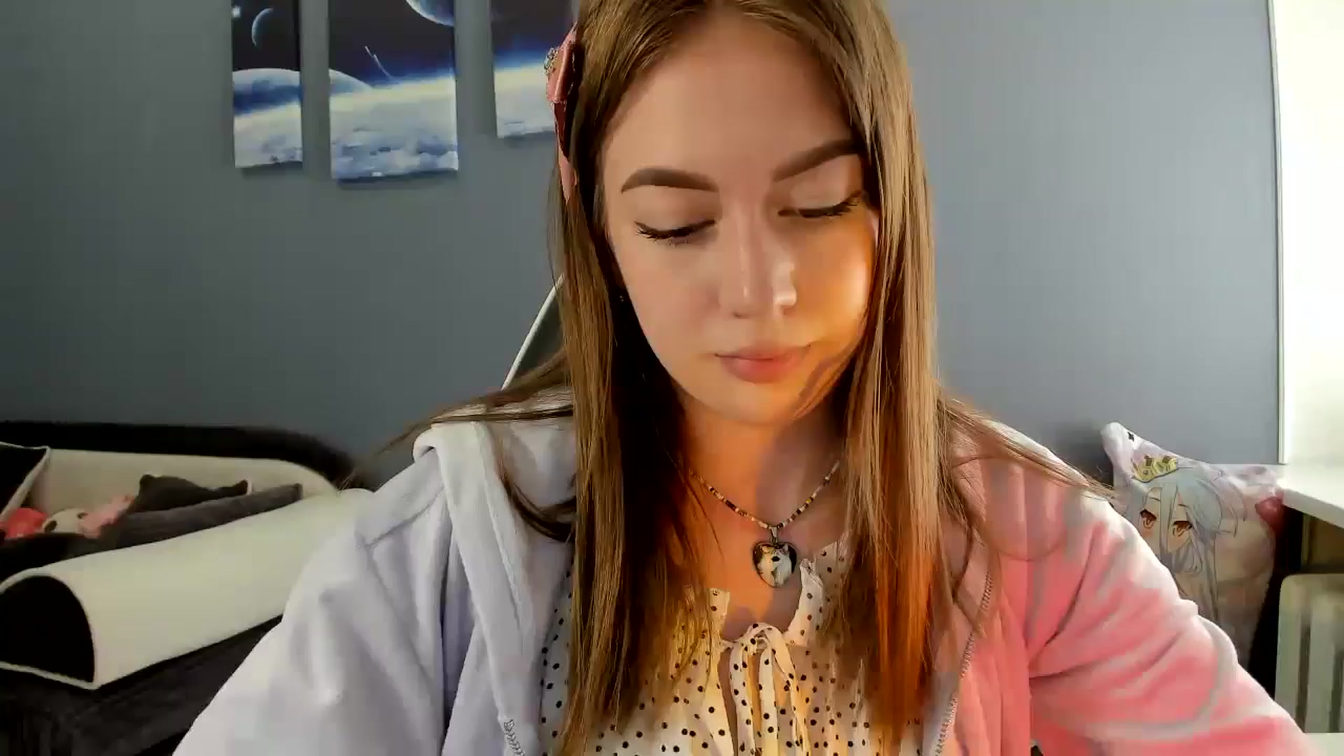 Gallery image thumbnail from RoboSasha's myfreecams stream on, 06/16/2025, 12:52 image 19 of 20
